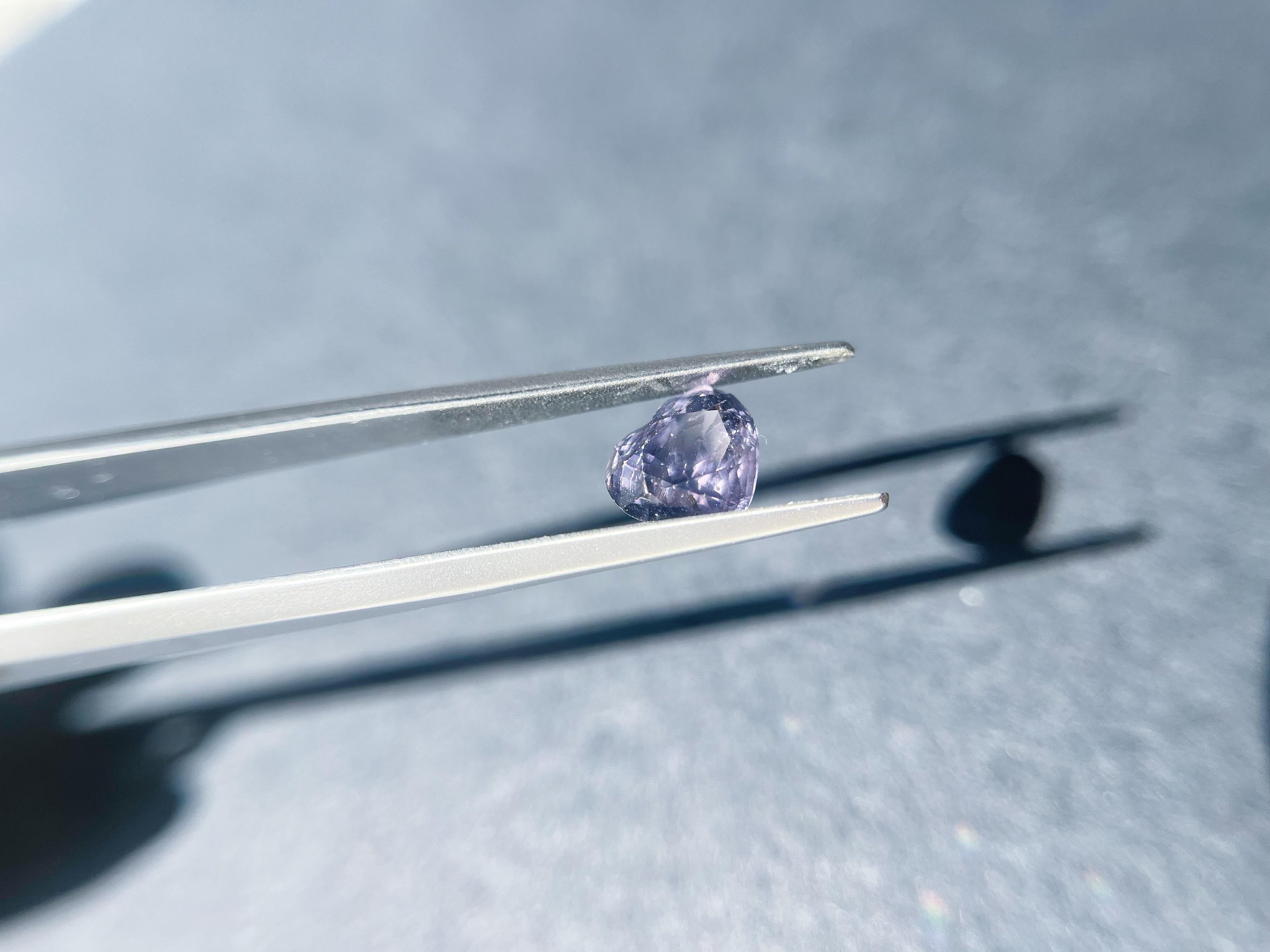 da uomo o donna Pietra sciolta di cuore grigio-violaceo naturale di Myanamr - 1,99 carati in vendita
