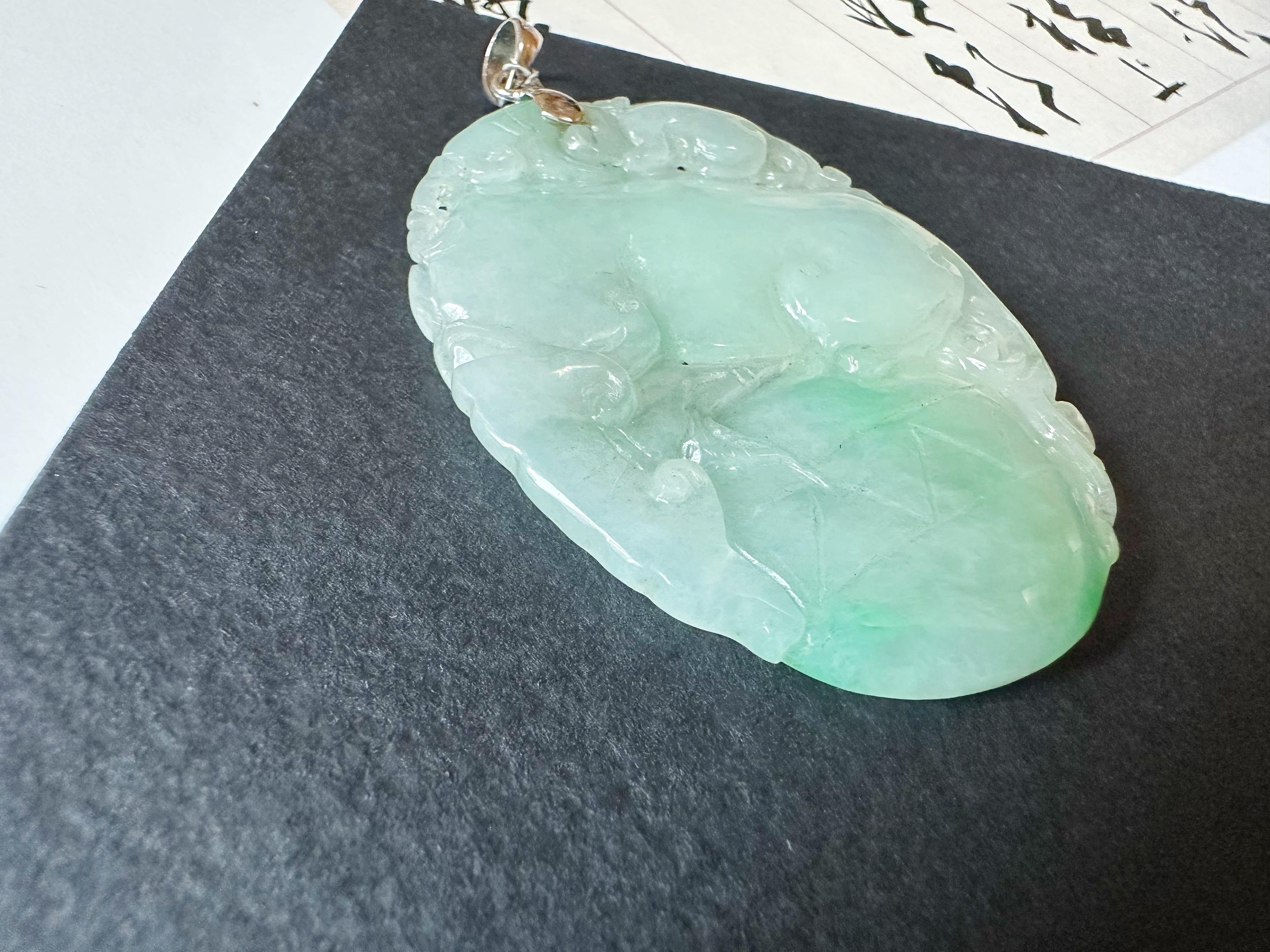 Pendentif Loong Jade naturel du Myanmar vert vif avec clous en or 18 carats en vente 1