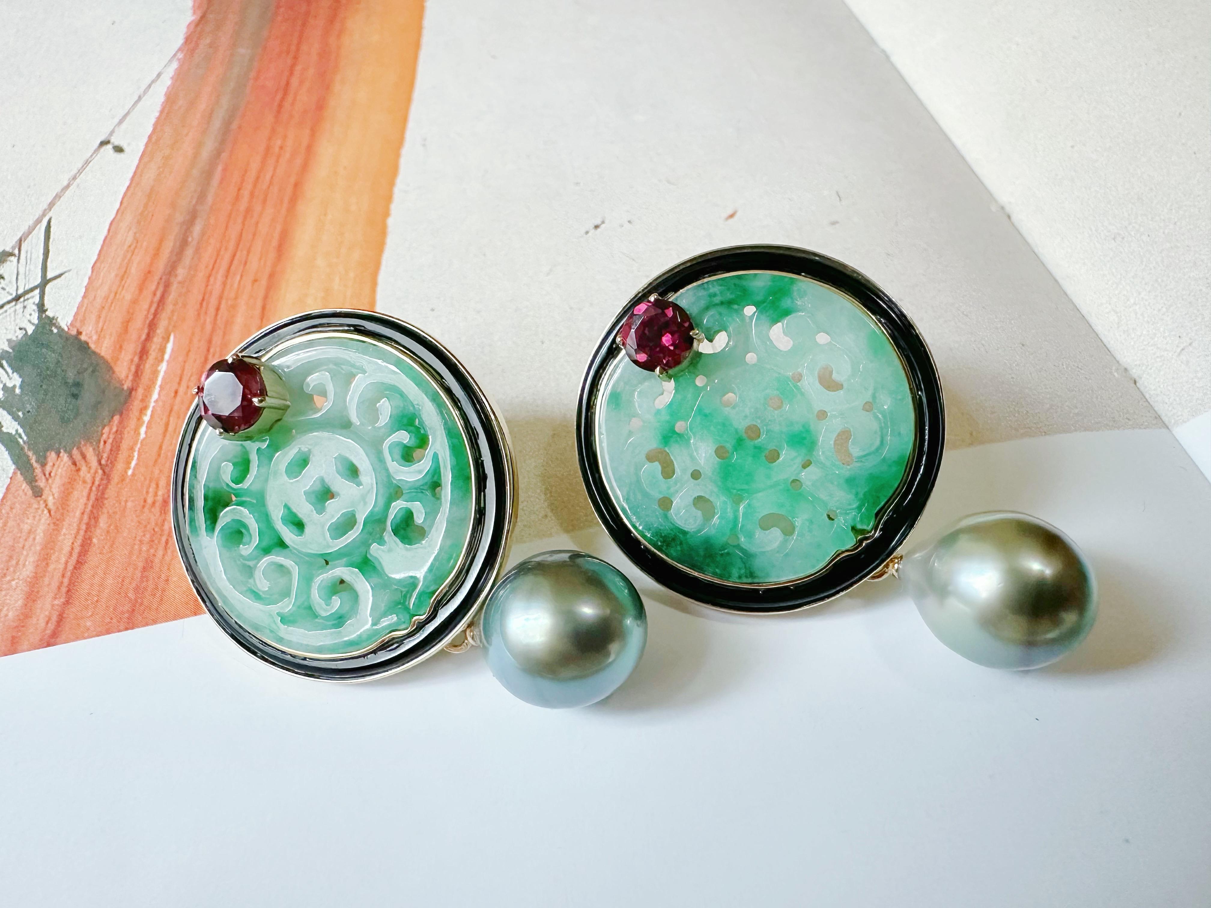 Natural Myanmar Green Jade Carved Earrings in 18K Gold and Black Agate & Pearl For Sale 7