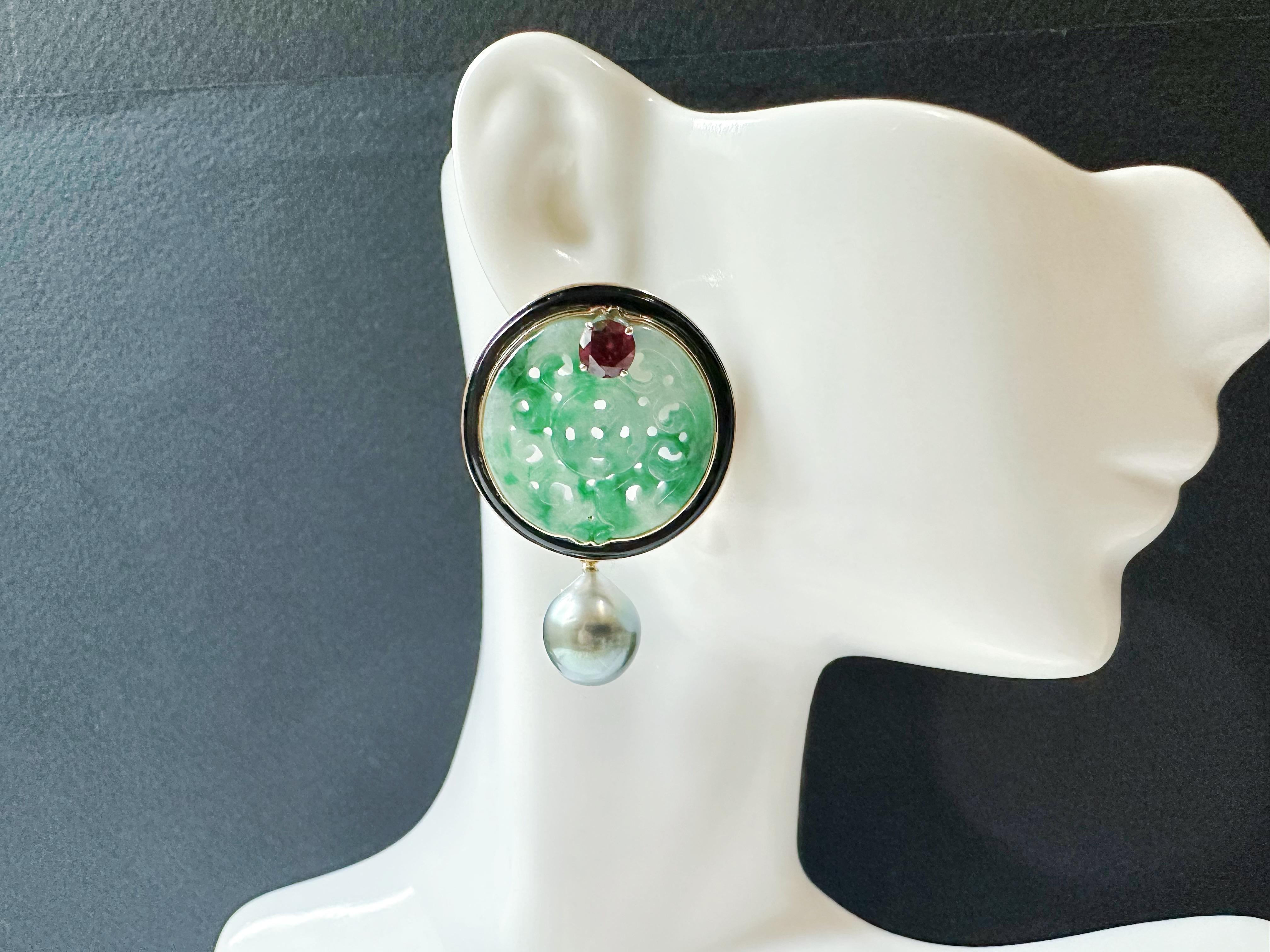 Natural Myanmar Green Jade Carved Earrings in 18K Gold and Black Agate & Pearl For Sale 11