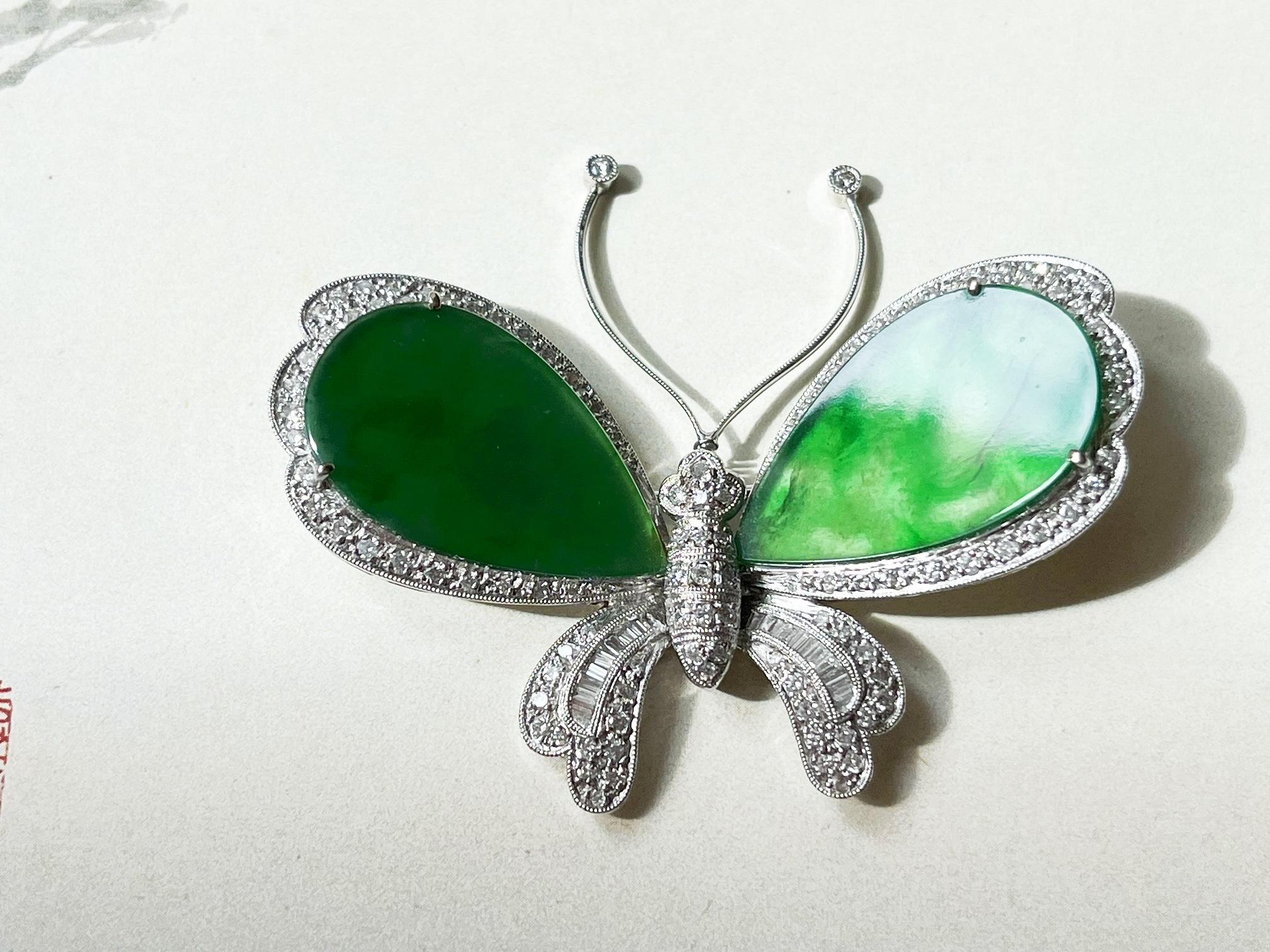 Women's or Men's Natural Myanmar Green Jadeite Butterfly Brooch and Pendant with Diamond  For Sale