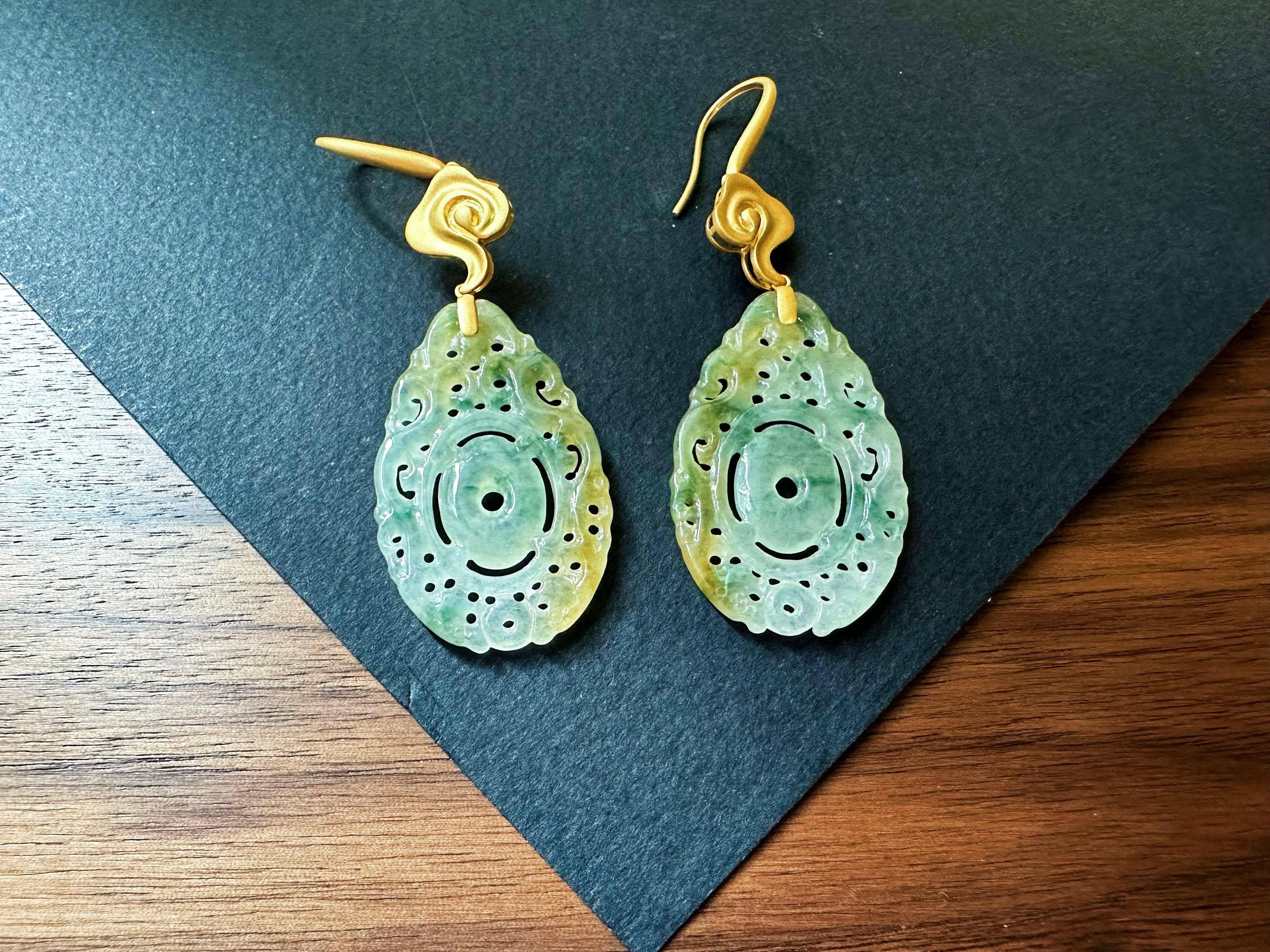 Natural Myanmar Handcrafted Icy Type Bicolor Green and Yellow Jade Earrings In New Condition For Sale In Kowloon, HK