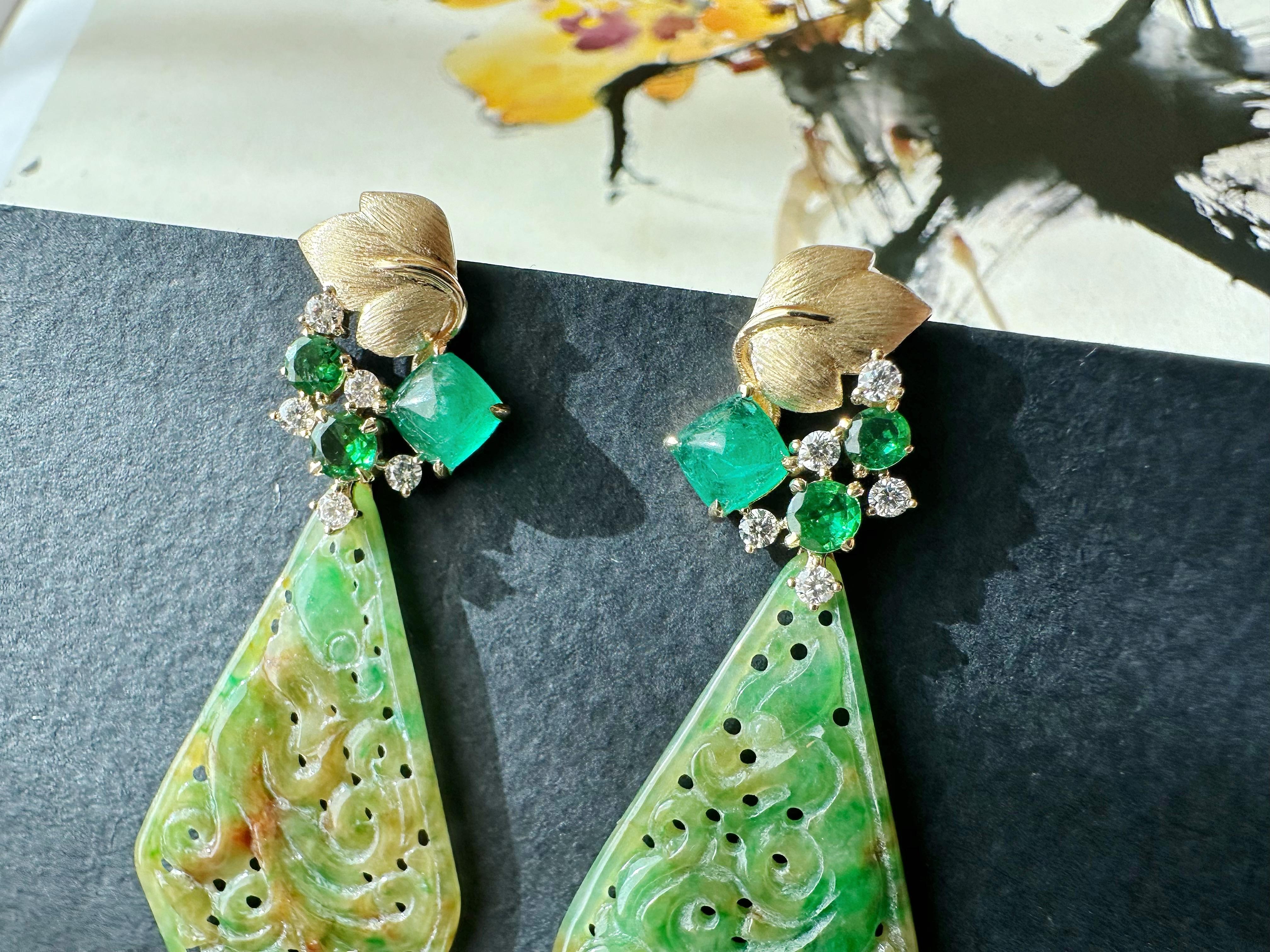 Certified Natural Myanmar Vivid Bicolor Green and Yellow Jade 18K Gold Earring For Sale 4
