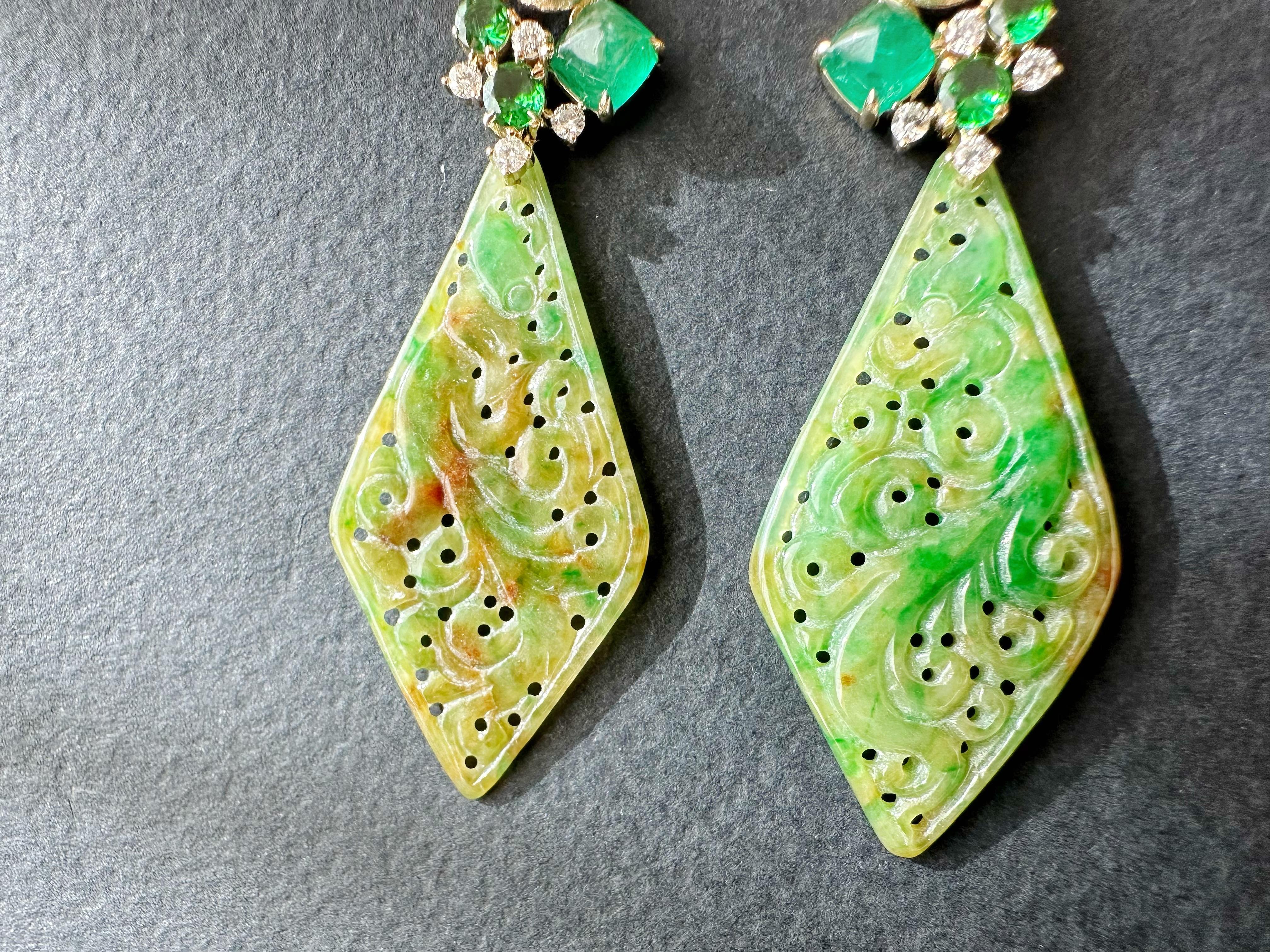 Certified Natural Myanmar Vivid Bicolor Green and Yellow Jade 18K Gold Earring For Sale 6
