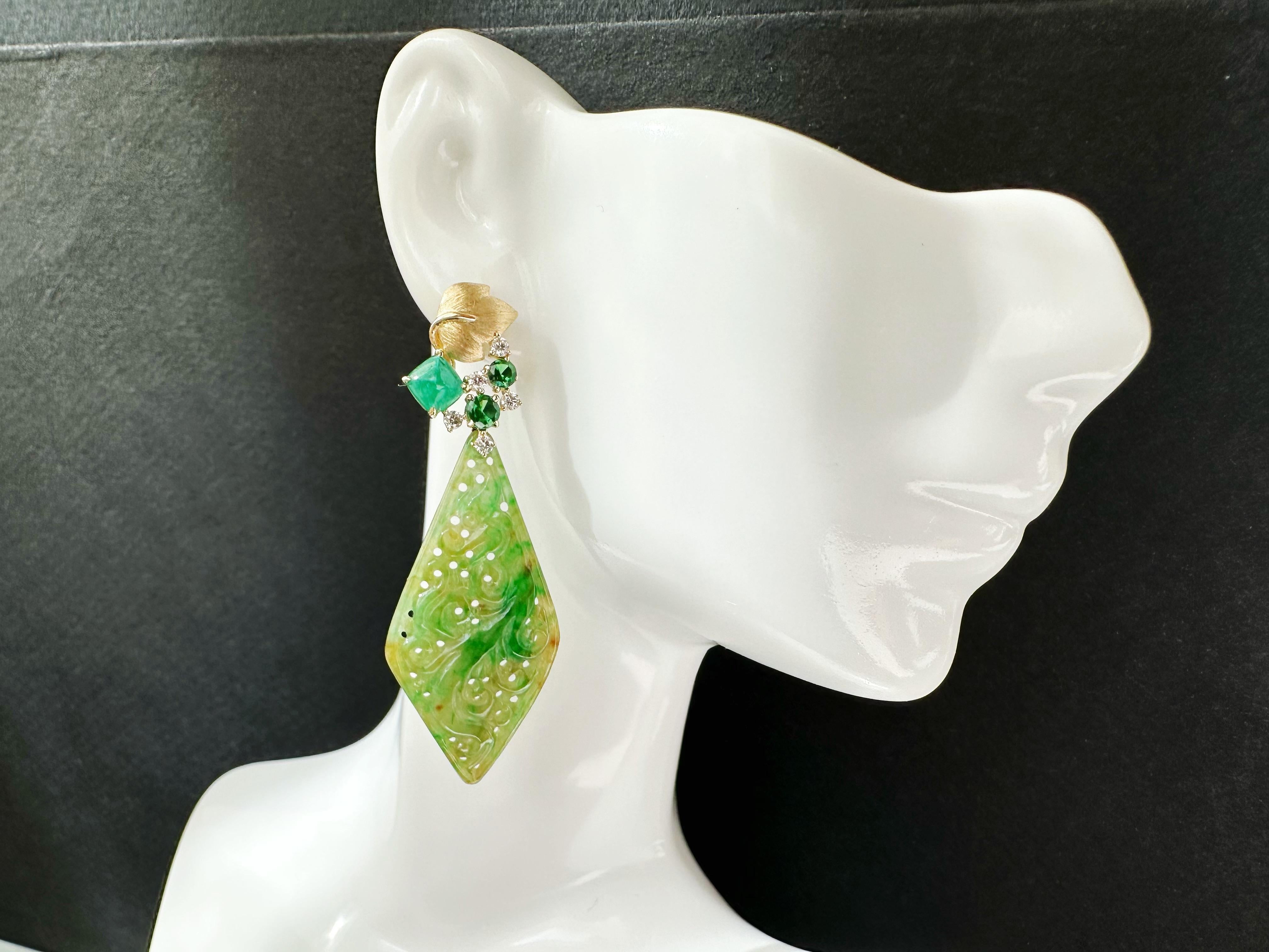 Certified Natural Myanmar Vivid Bicolor Green and Yellow Jade 18K Gold Earring For Sale 9