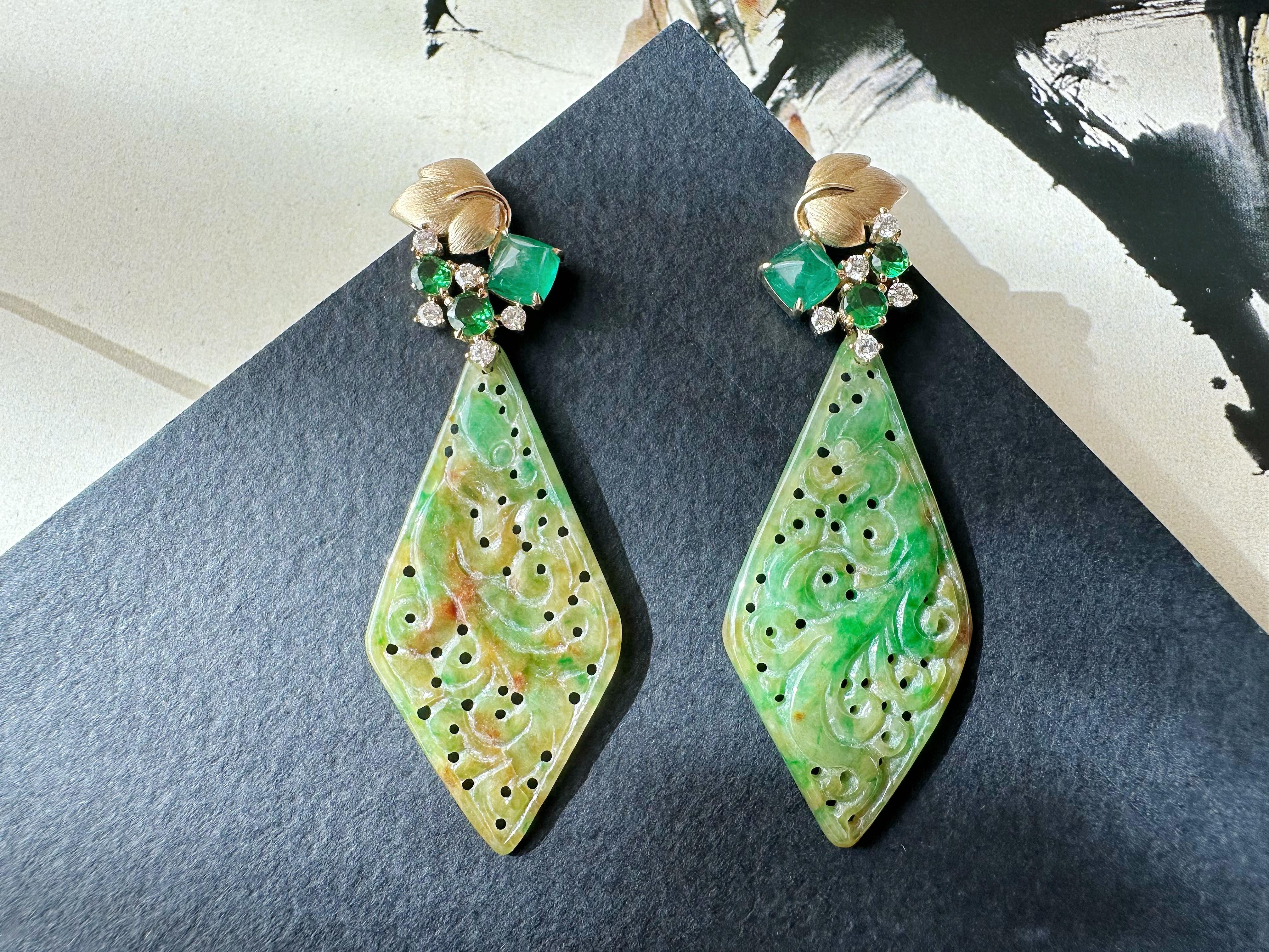 Introducing our carved jade kite-shaped earrings, a stunning homage to nature's beauty. Each earring features an intricate leaf-inspired design, crafted from exquisite jade that captures the essence of elegance.

These unique pieces are adorned with