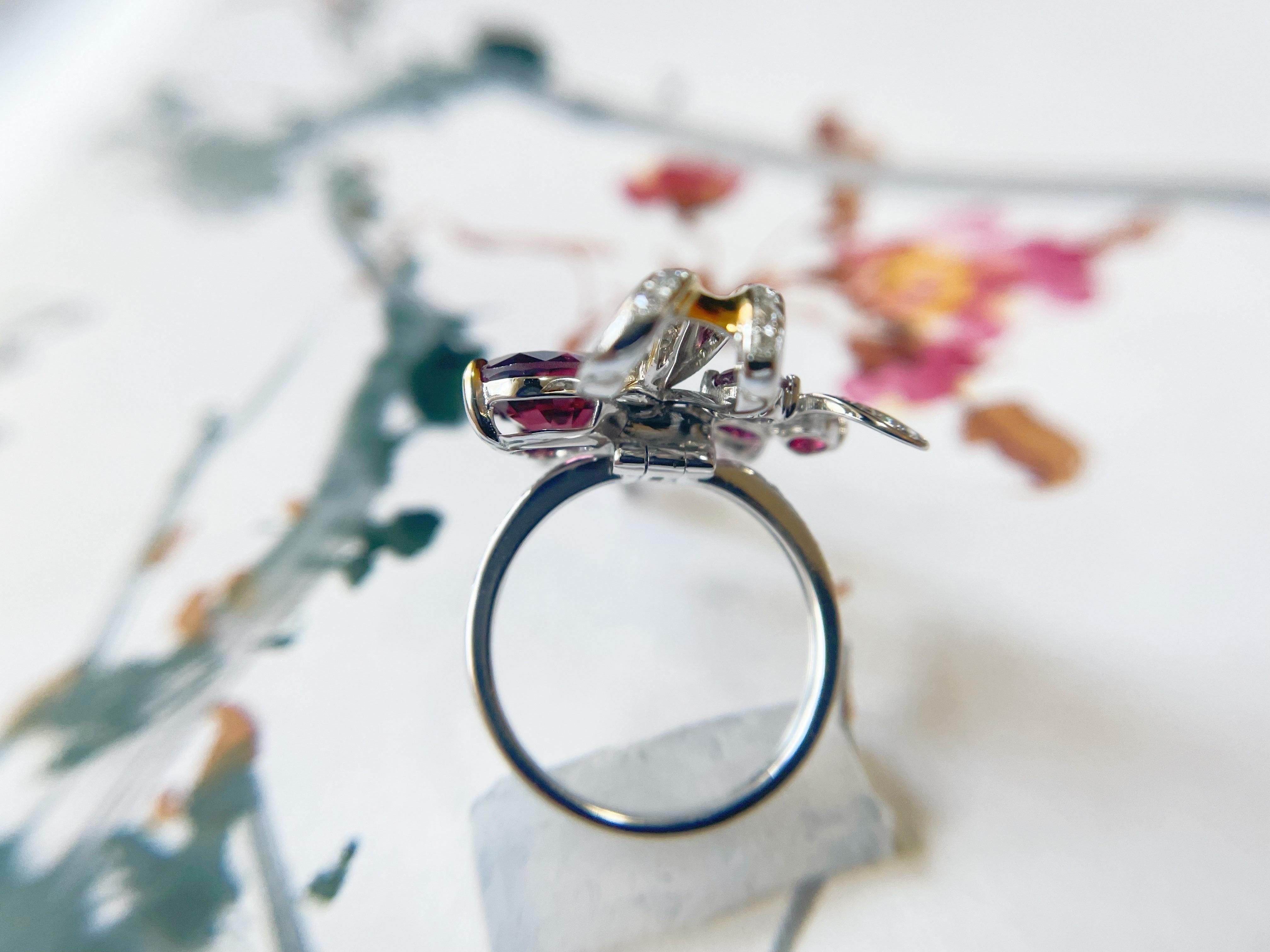 Bague et pendentif en forme de coeur en spinelle rouge naturelle du Myanmar - Or 18K avec diamant en vente 2