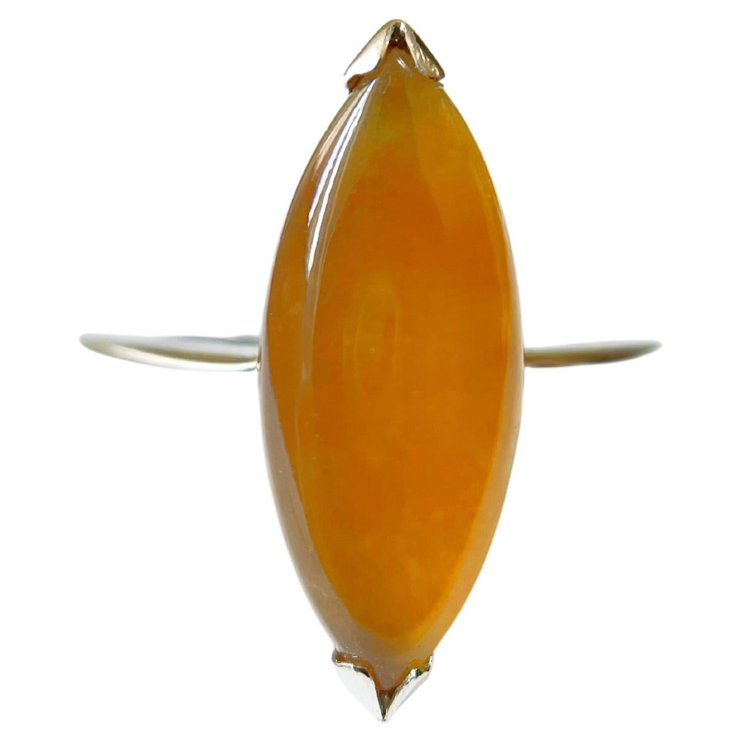 Natürlicher Myanmar Honey Gelb Jadeit Ring in 18K Weißgold  im Angebot