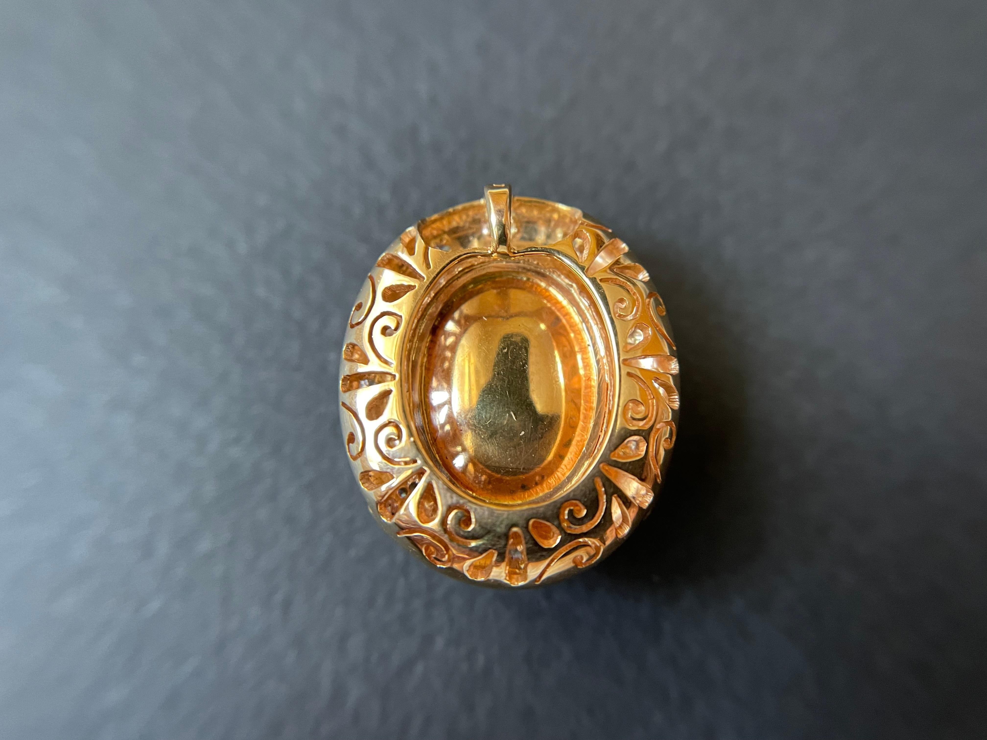 Ciondolo in giadeite naturale lavanda del Myanmar con oro 18 carati e diamanti in vendita 6