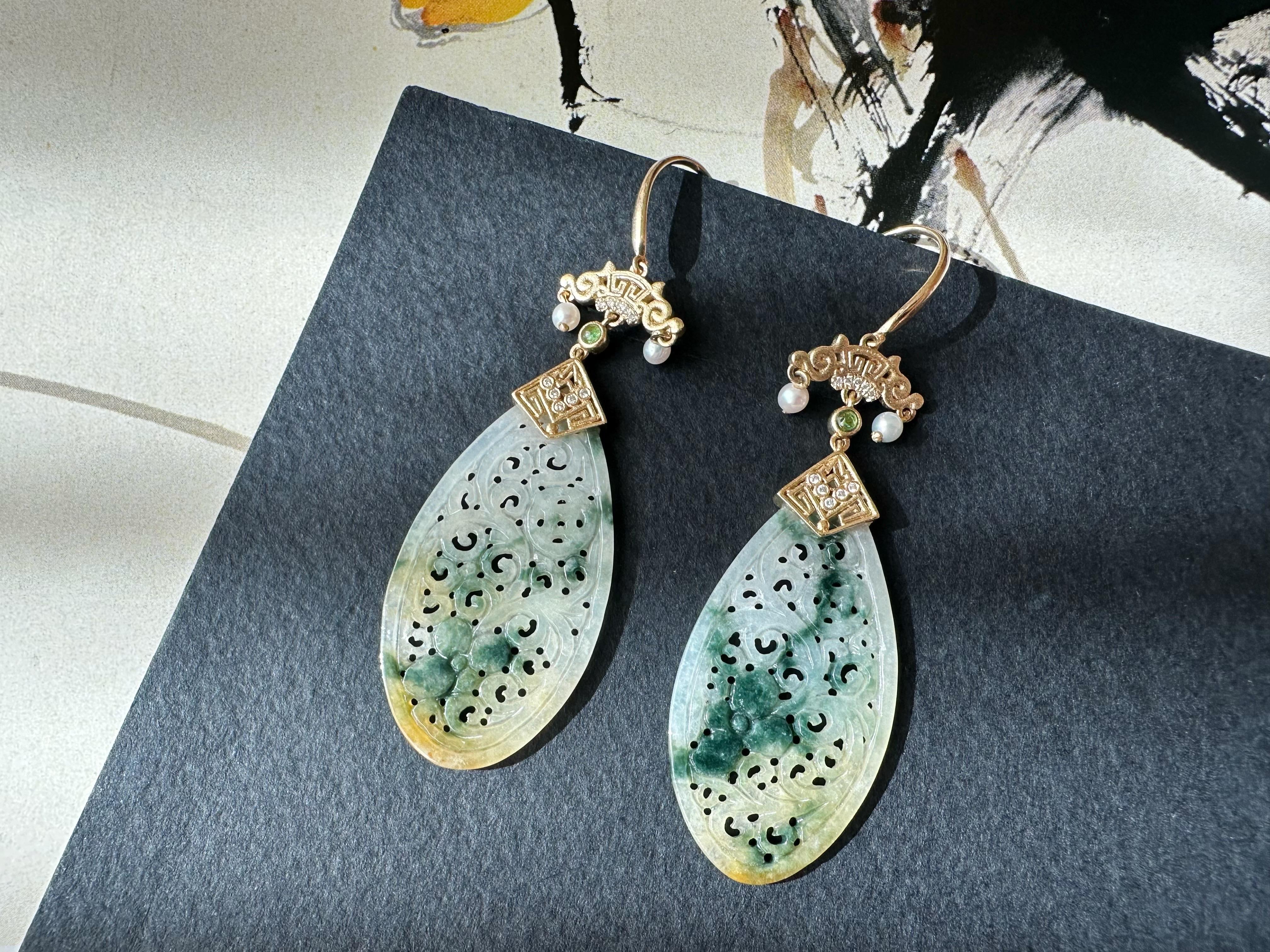 Natürliche Myanmar Icy Typ Bicolor Grüne und Gelbe Jade geschnitzte 18K Gold Ohrringe im Angebot 5