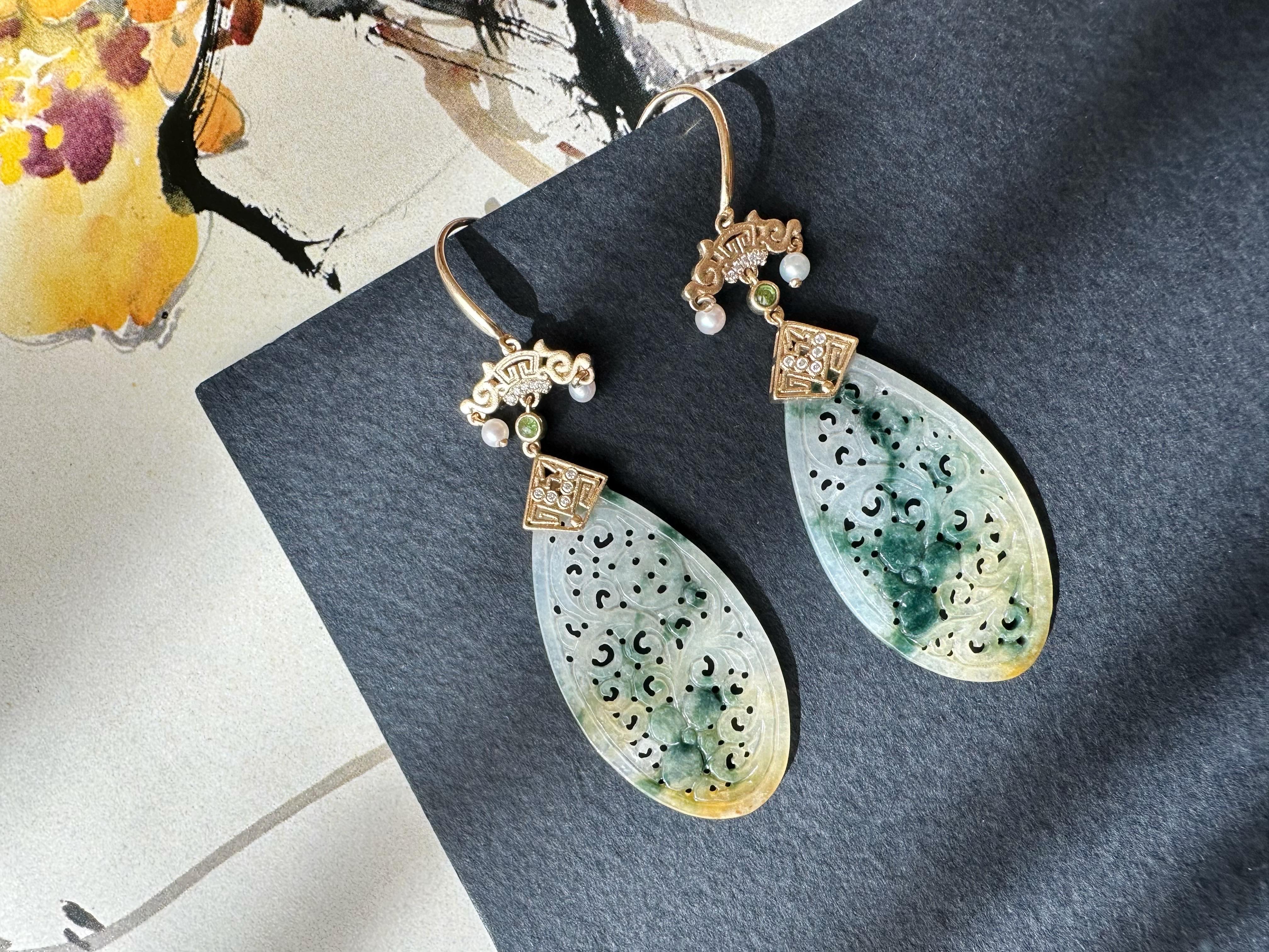 Natürliche Myanmar Icy Typ Bicolor Grüne und Gelbe Jade geschnitzte 18K Gold Ohrringe im Angebot 6