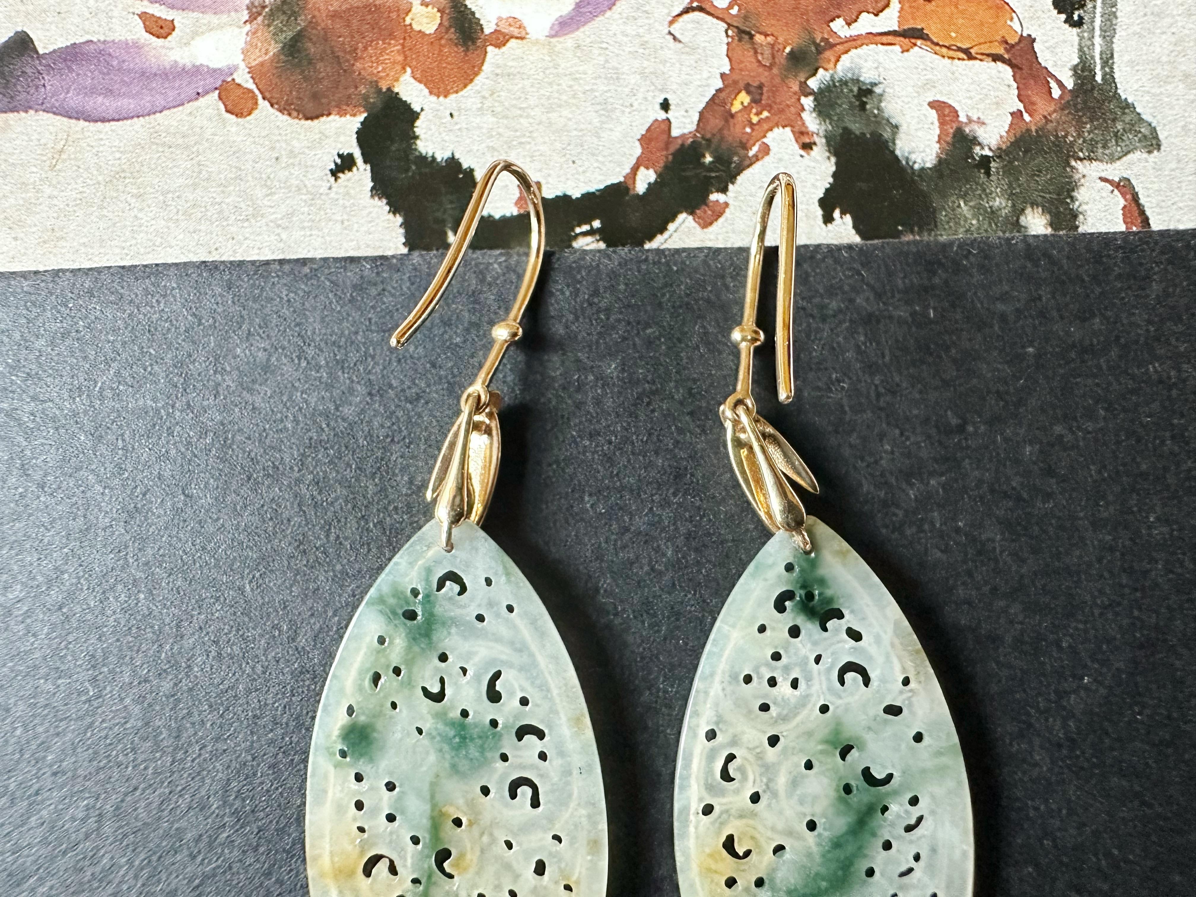Natürliche Myanmar Icy Typ Bicolor Grüne und Gelbe Jade geschnitzte 18K Gold Ohrringe im Angebot 9