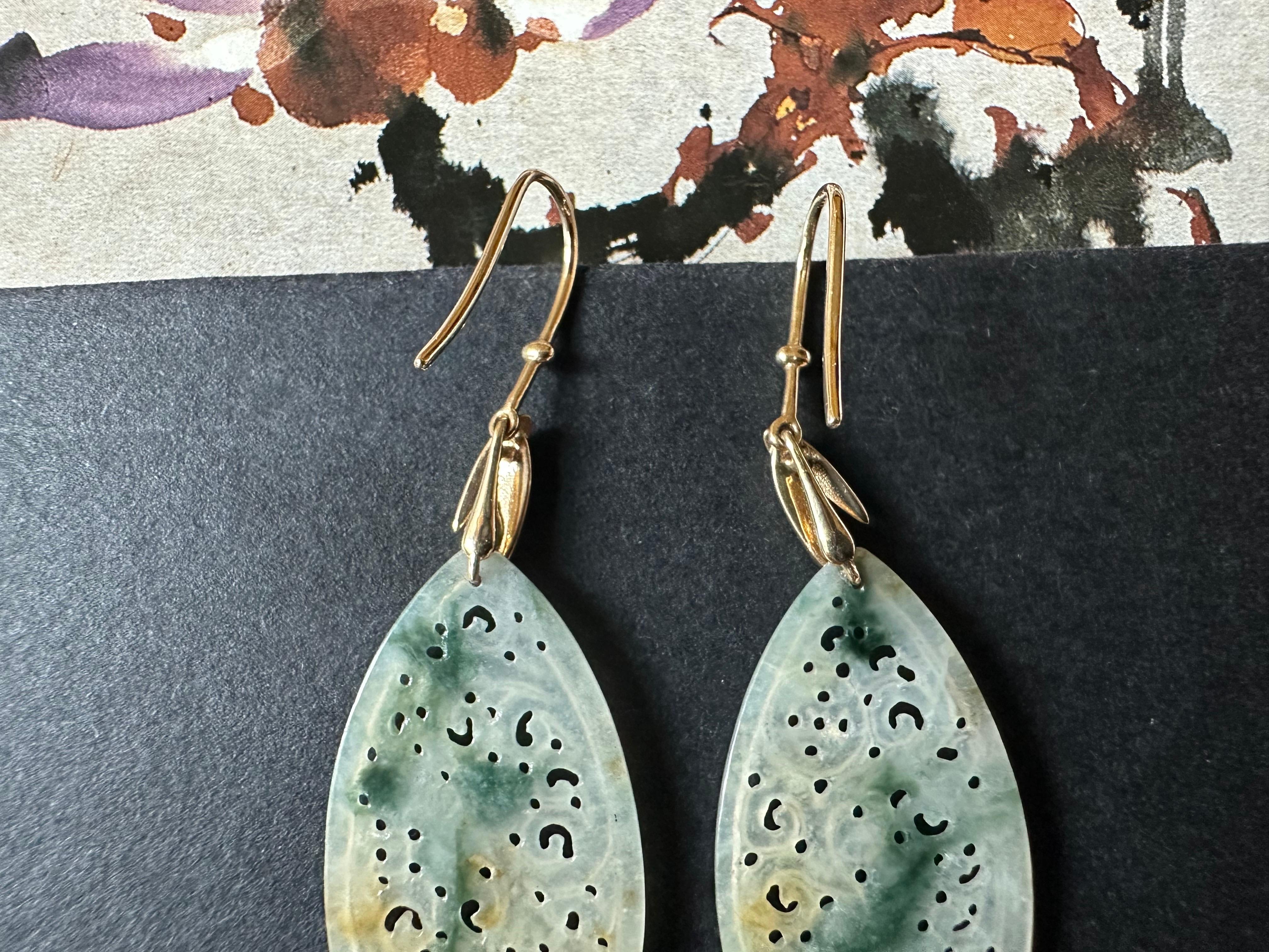 Natürliche Myanmar Icy Typ Bicolor Grüne und Gelbe Jade geschnitzte 18K Gold Ohrringe im Angebot 11