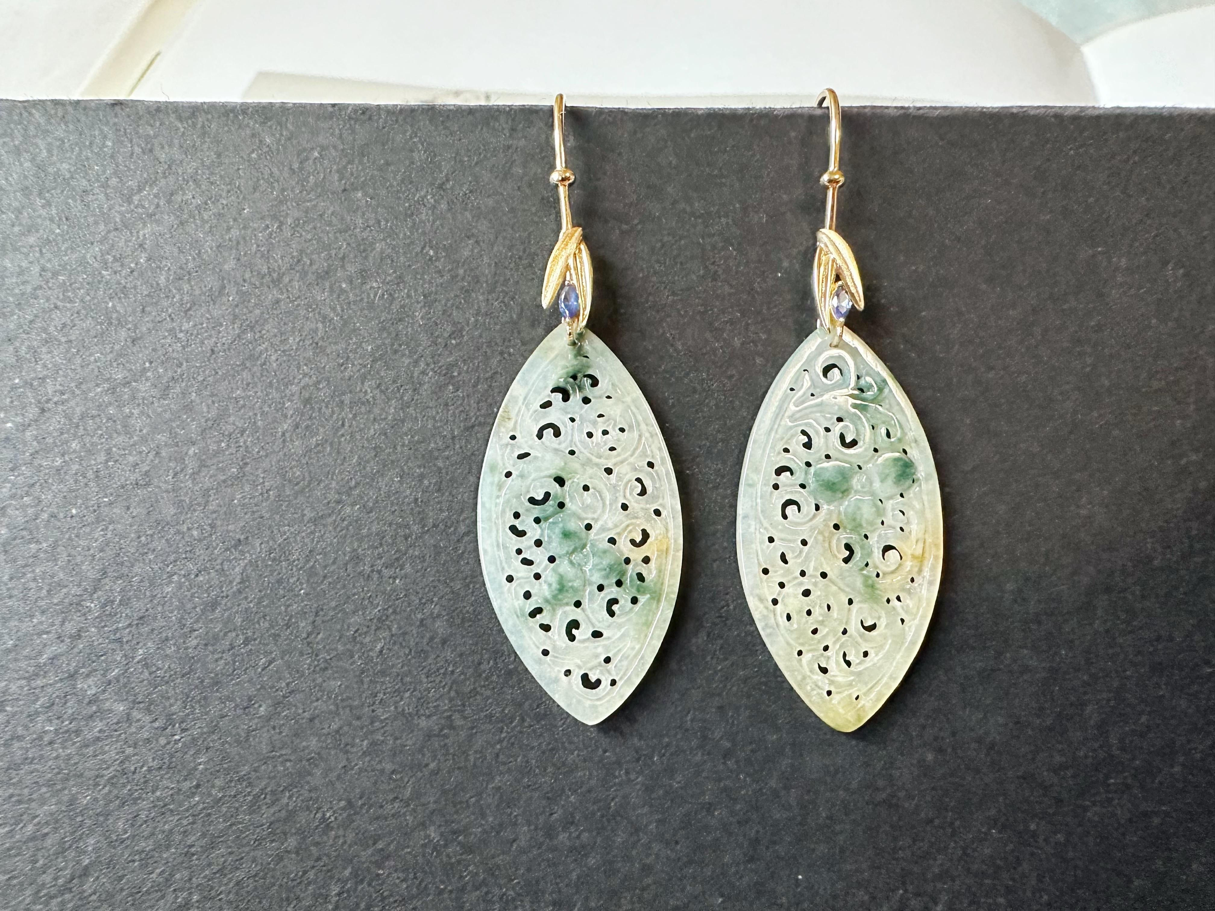 Natürliche Myanmar Icy Typ Bicolor Grüne und Gelbe Jade geschnitzte 18K Gold Ohrringe (Art nouveau) im Angebot