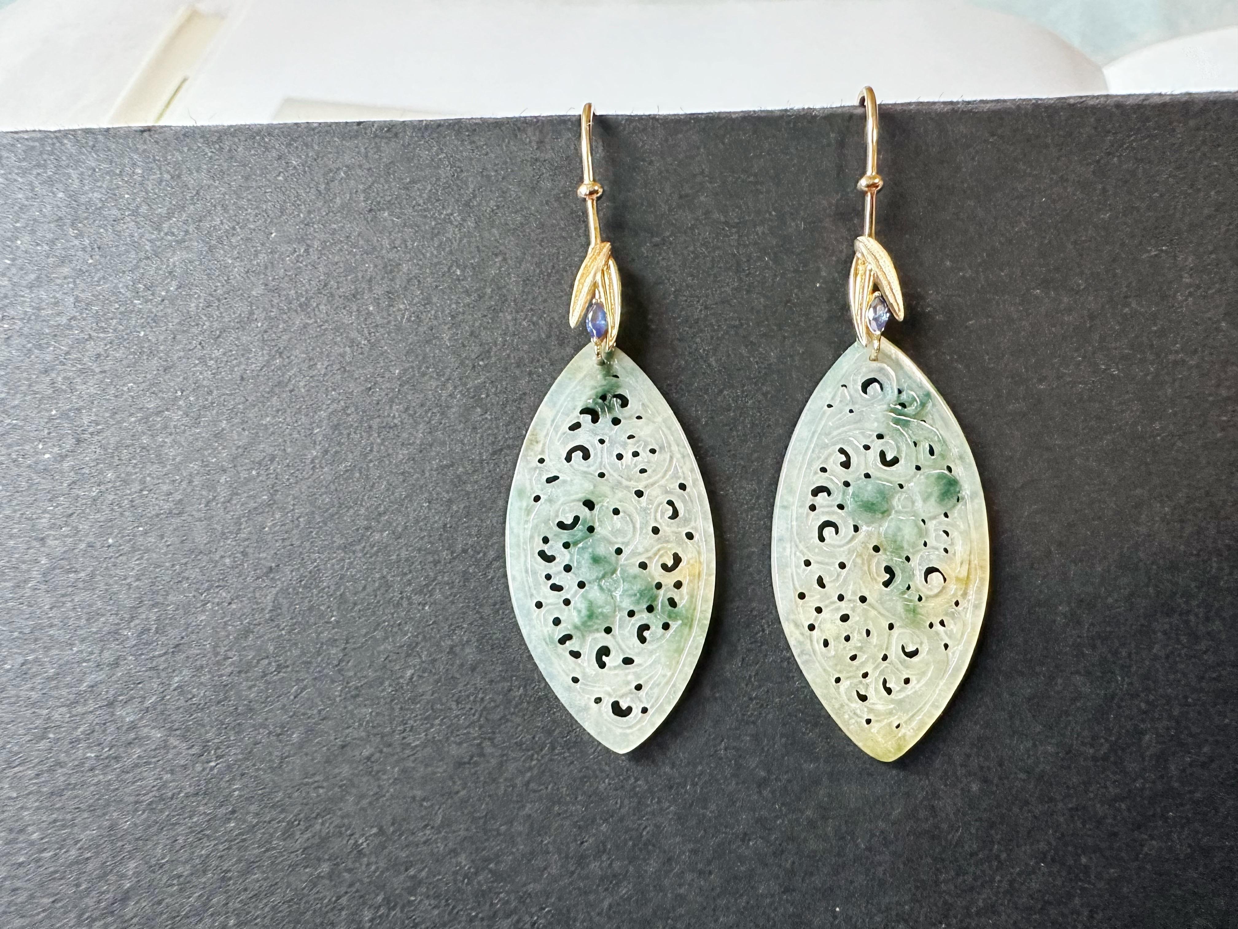 Natürliche Myanmar Icy Typ Bicolor Grüne und Gelbe Jade geschnitzte 18K Gold Ohrringe im Zustand „Neu“ im Angebot in Kowloon, HK