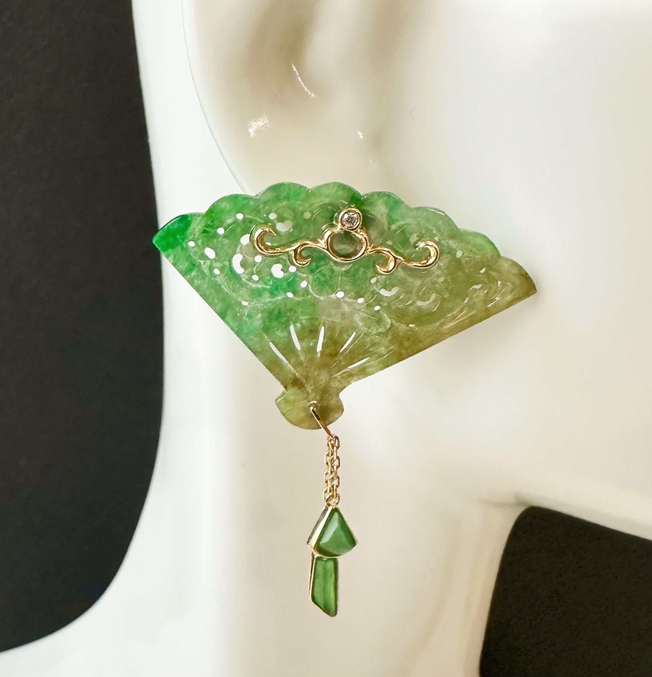Pendientes de Jade Natural de Myanmar Bicolor Verde Vivo y Amarillo en Forma de Abanico en venta 10