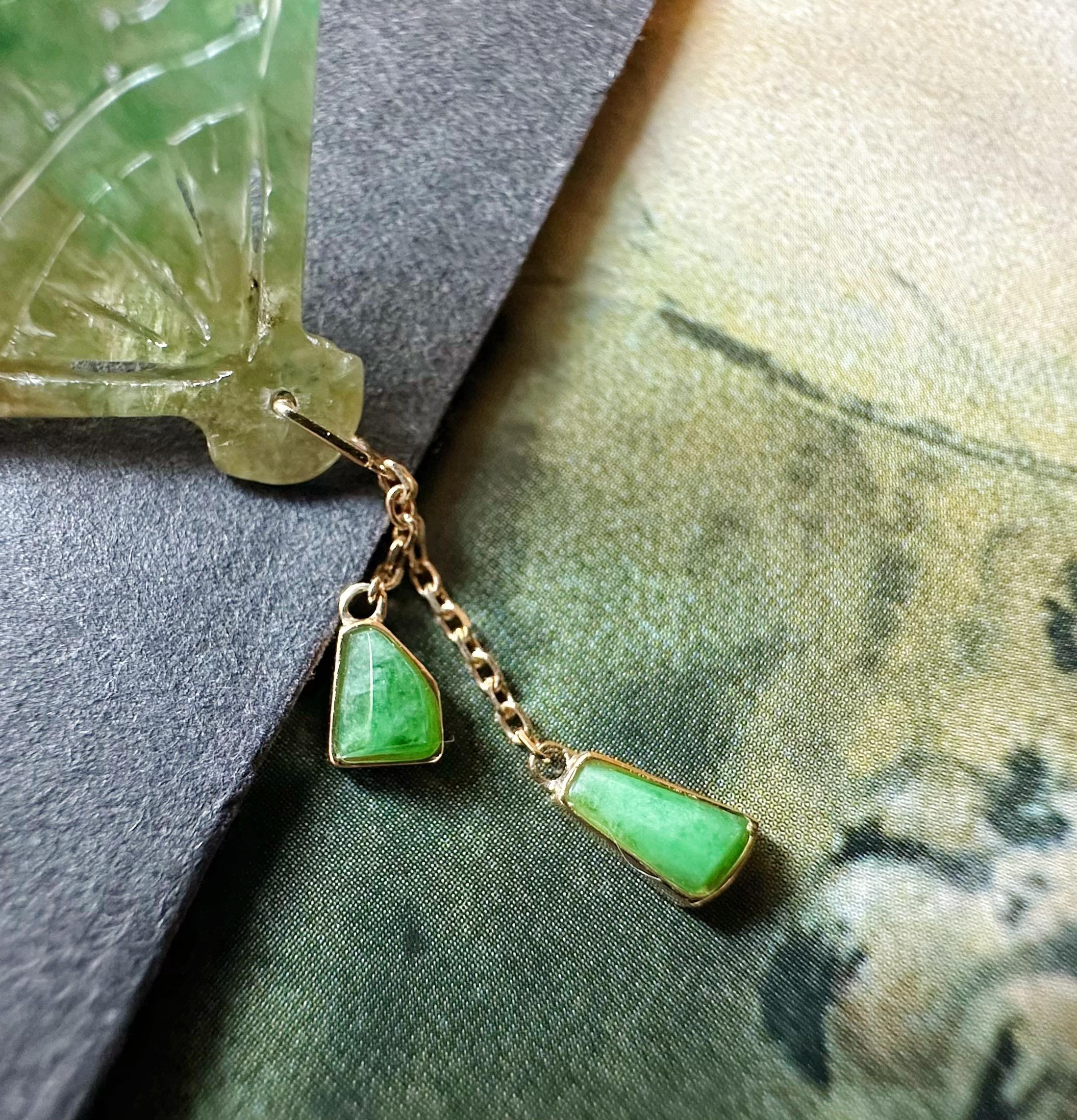Femenino o masculino Pendientes de Jade Natural de Myanmar Bicolor Verde Vivo y Amarillo en Forma de Abanico en venta