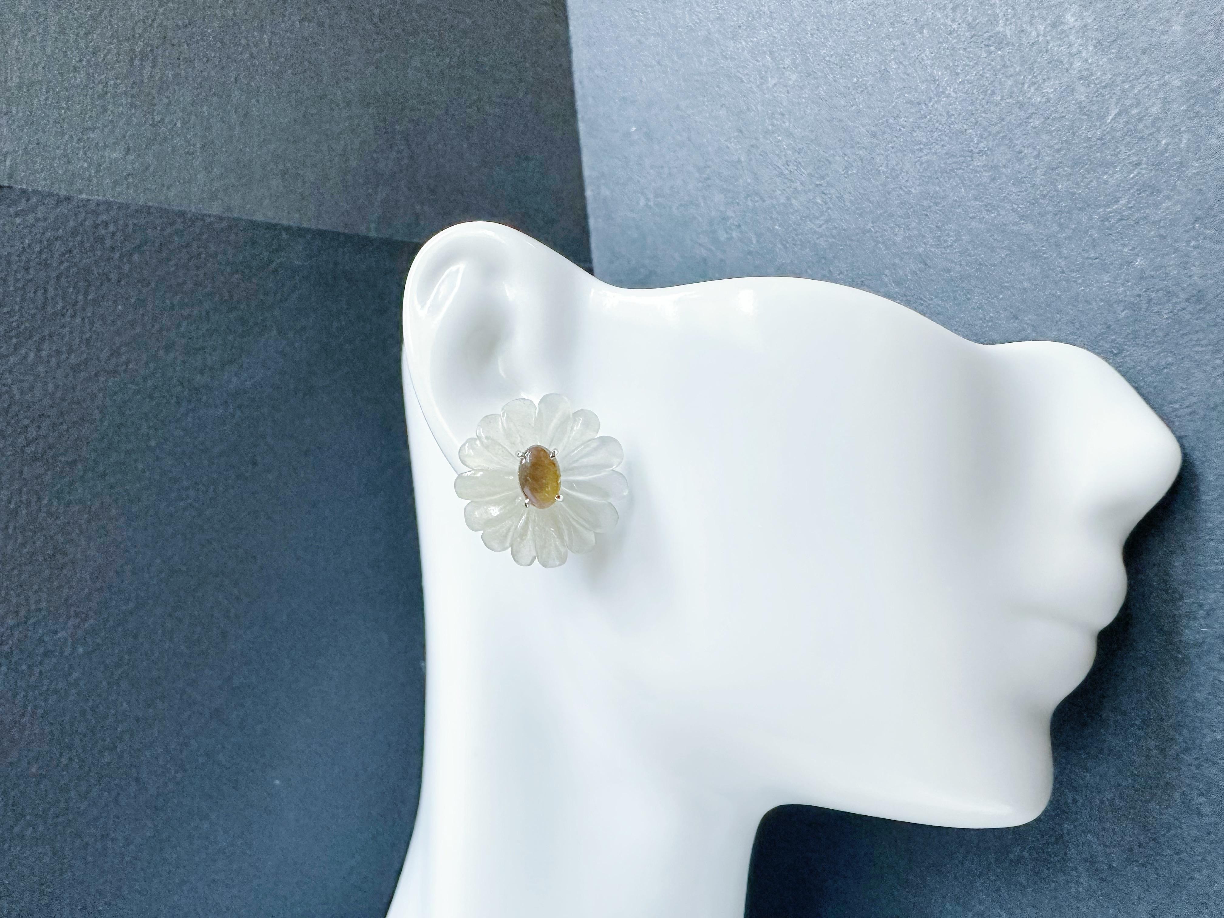 Pendientes de Jade Blanco y Amarillo Tipo Miel de Myanmar Natural en Flor de Margarita en venta 11