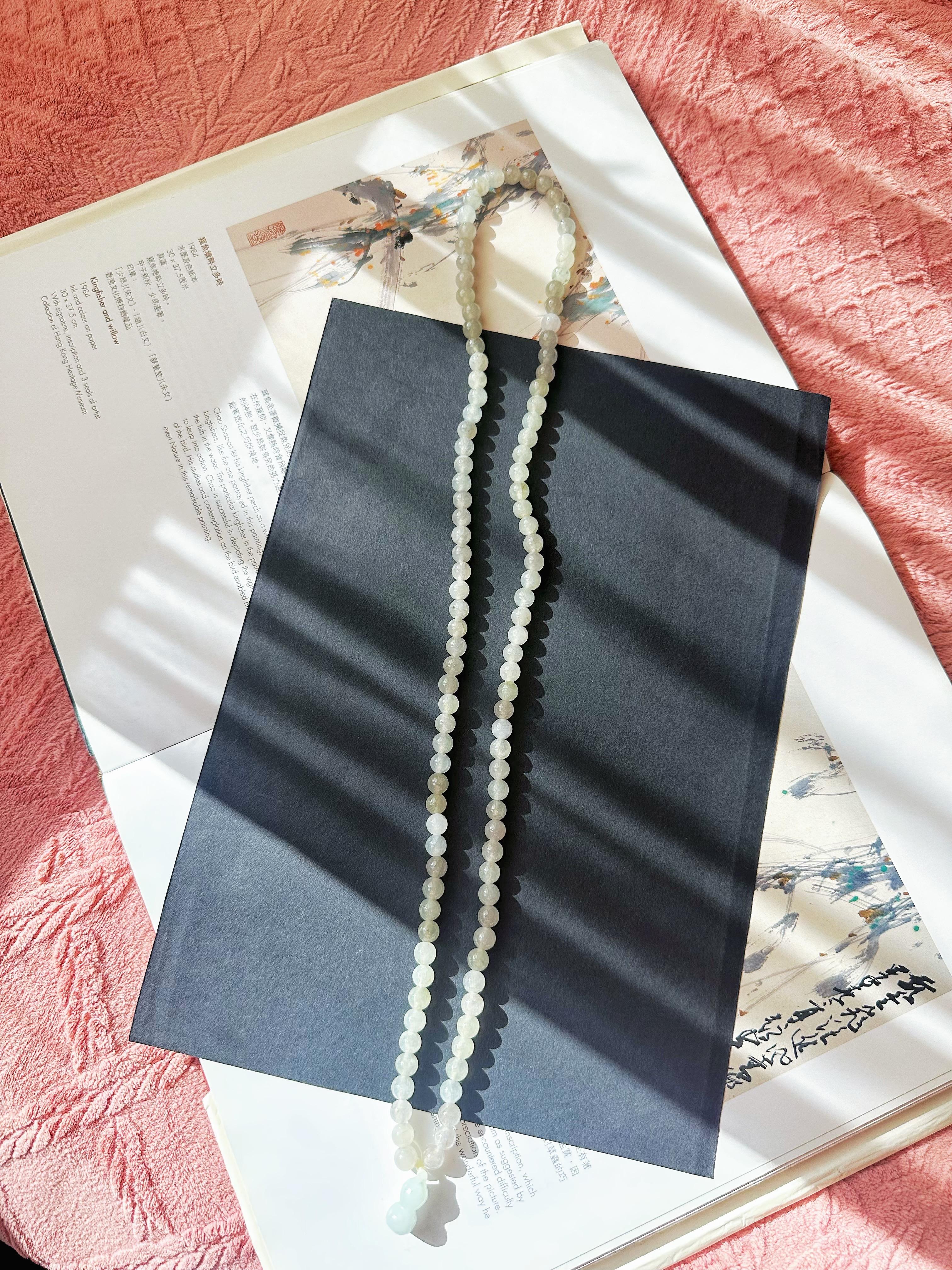 Collar largo de cuentas de jade natural tipo hielo de Myanmar, 108 cuentas en venta 7