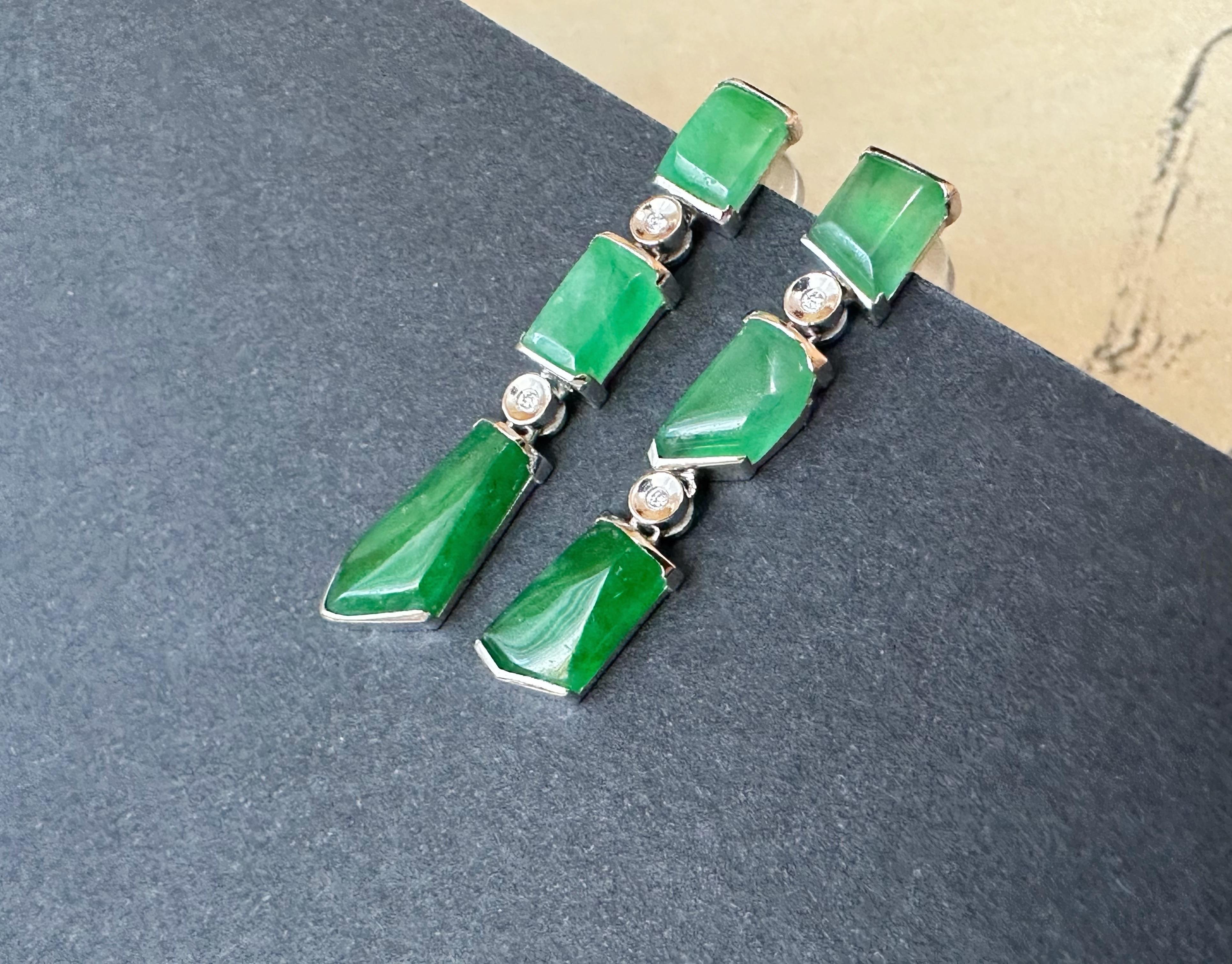 Natural Myanmar Icy Type Vivid Green Asymmetric Jade Earrings in 18K White Gold For Sale 5