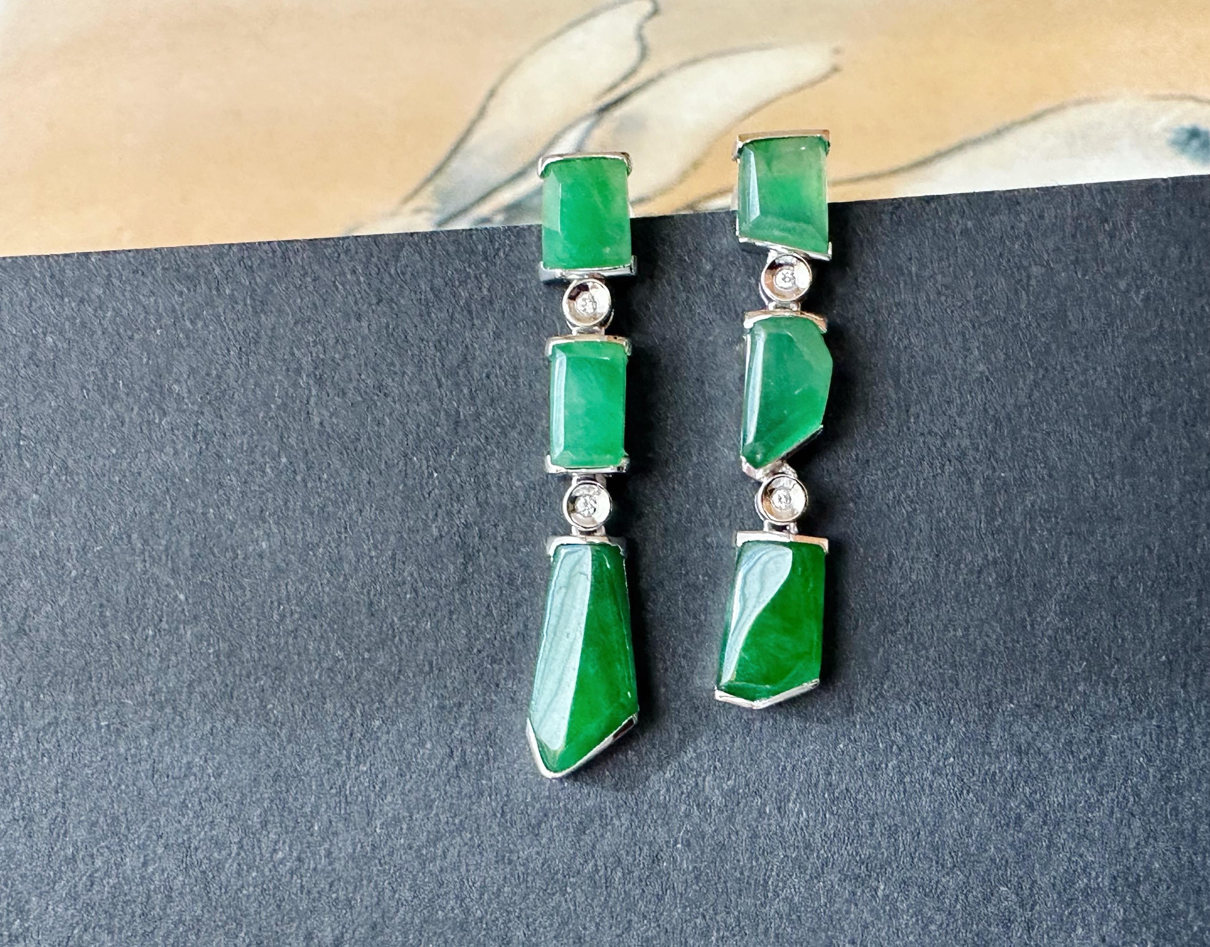 Natural Myanmar Icy Type Vivid Green Asymmetric Jade Earrings in 18K White Gold For Sale 7