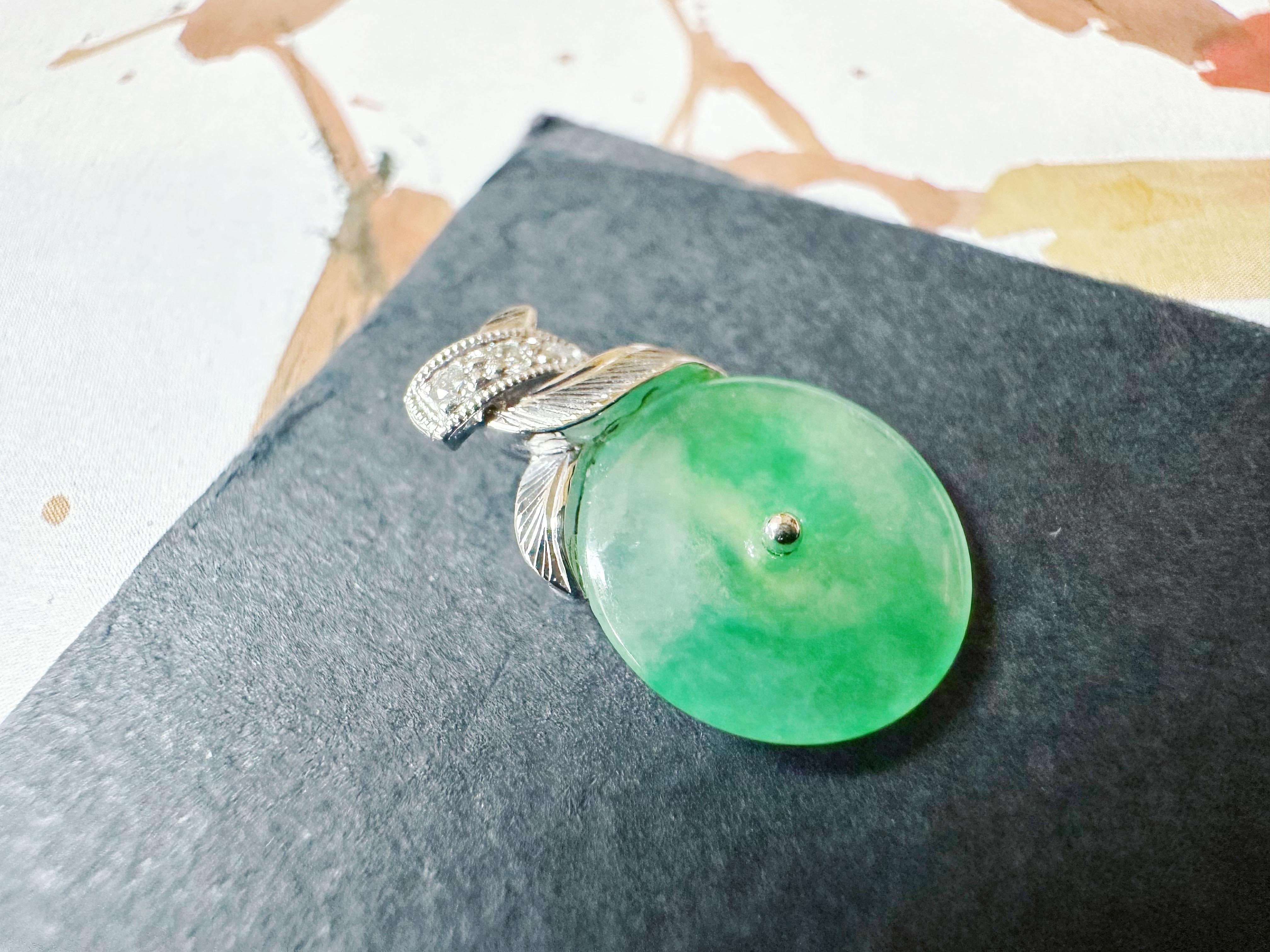 Natural Myanmar Icy Type Vivid Green Donut Jade Pendant in 18K Gold & Diamond For Sale 4