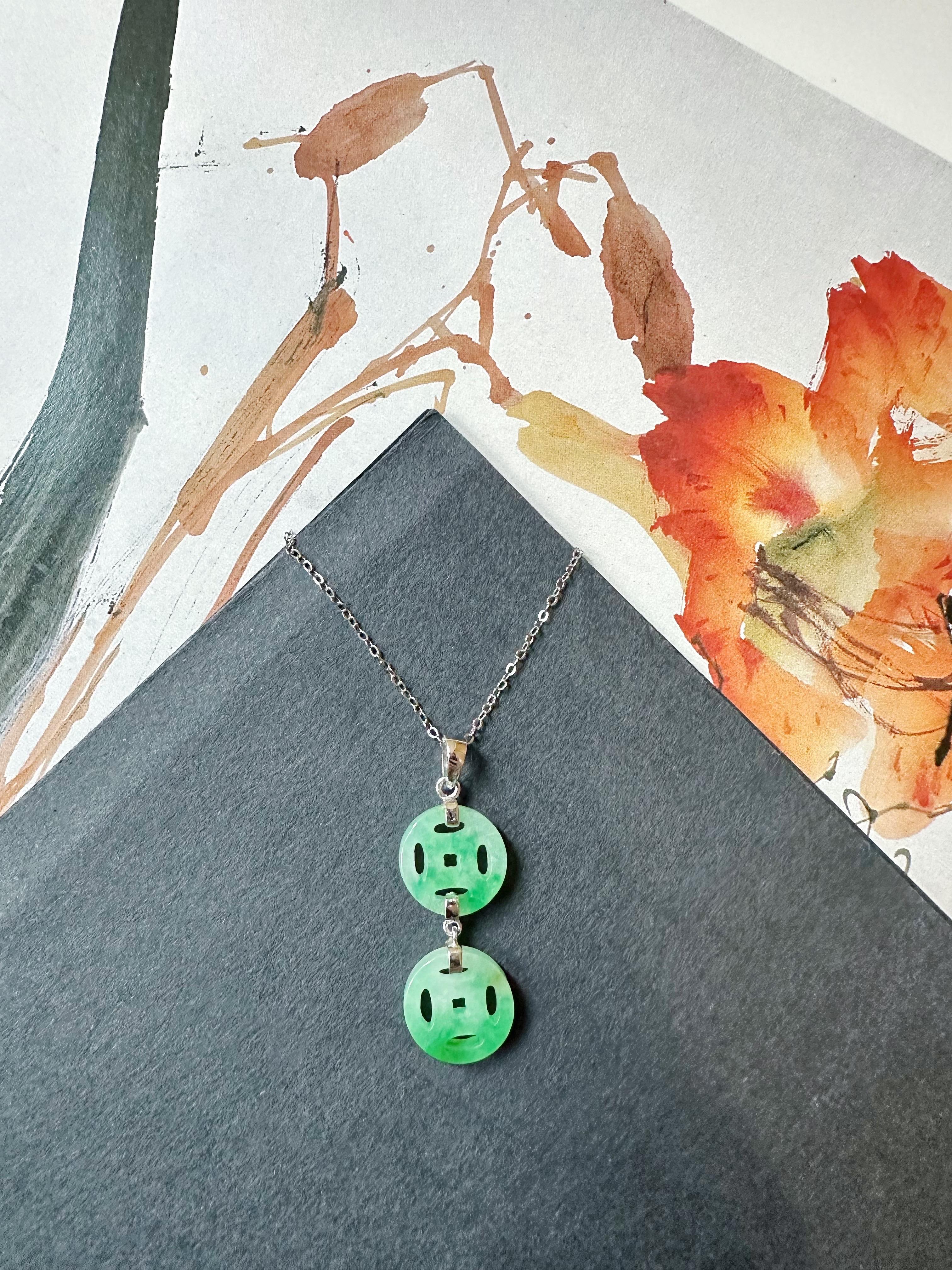 Naturelle Myanmar Icy Type Vivid Green Jade  Pendentif en forme de pièce de monnaie en vente 5
