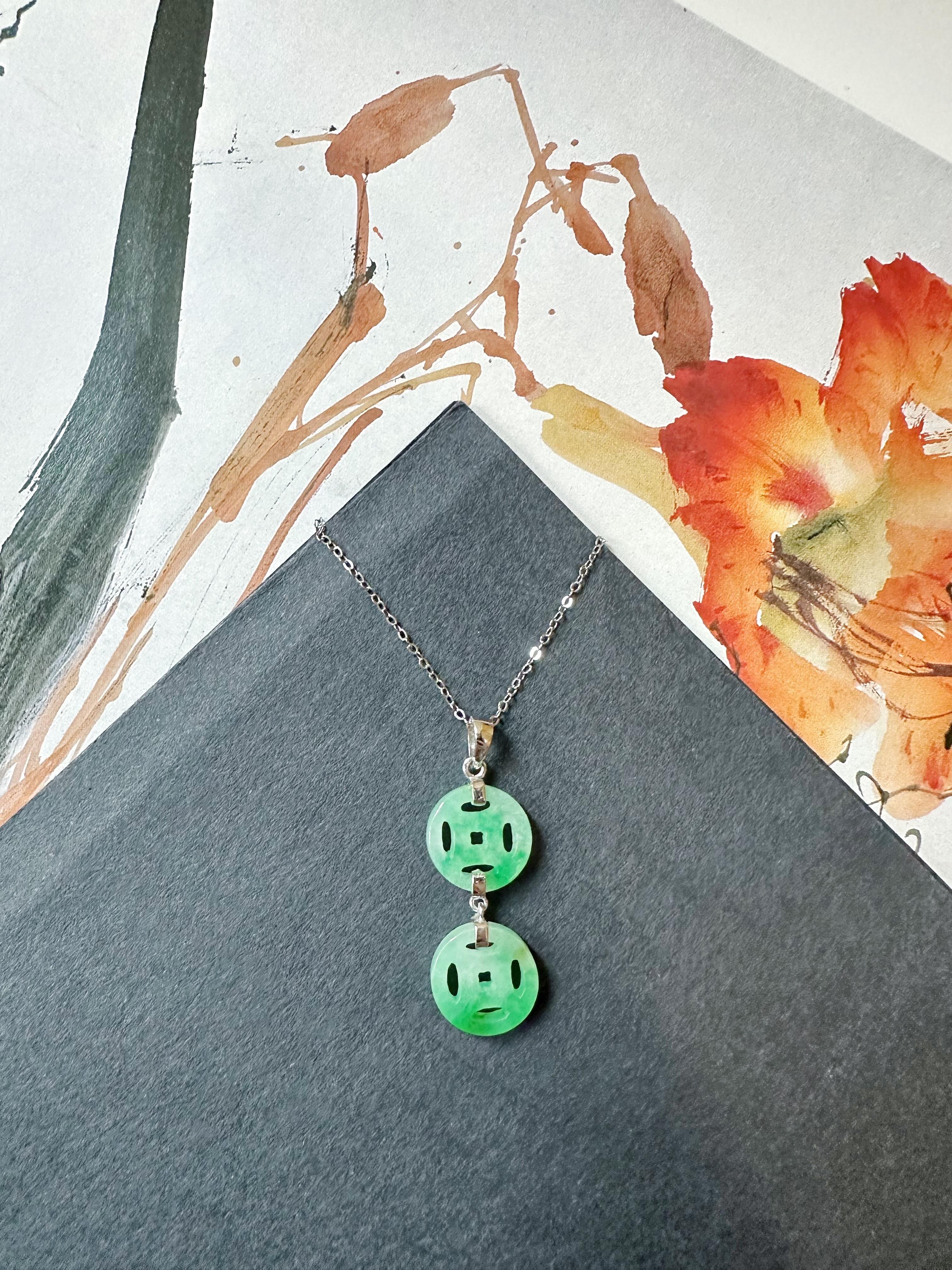 Naturelle Myanmar Icy Type Vivid Green Jade  Pendentif en forme de pièce de monnaie en vente 6