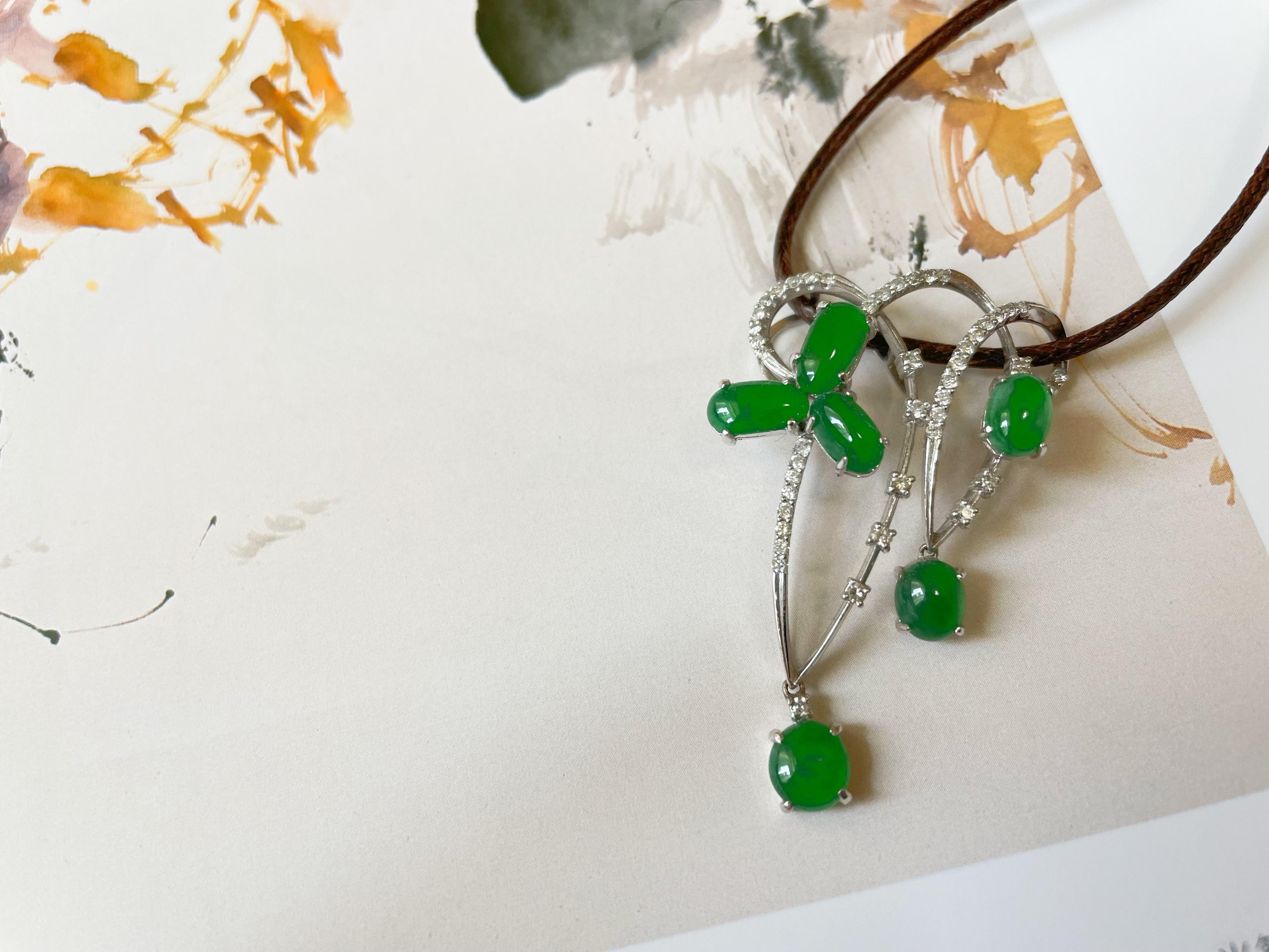 Pendentif de jade vert impérial du Myanmar en or 18 carats avec diamants en vente 10