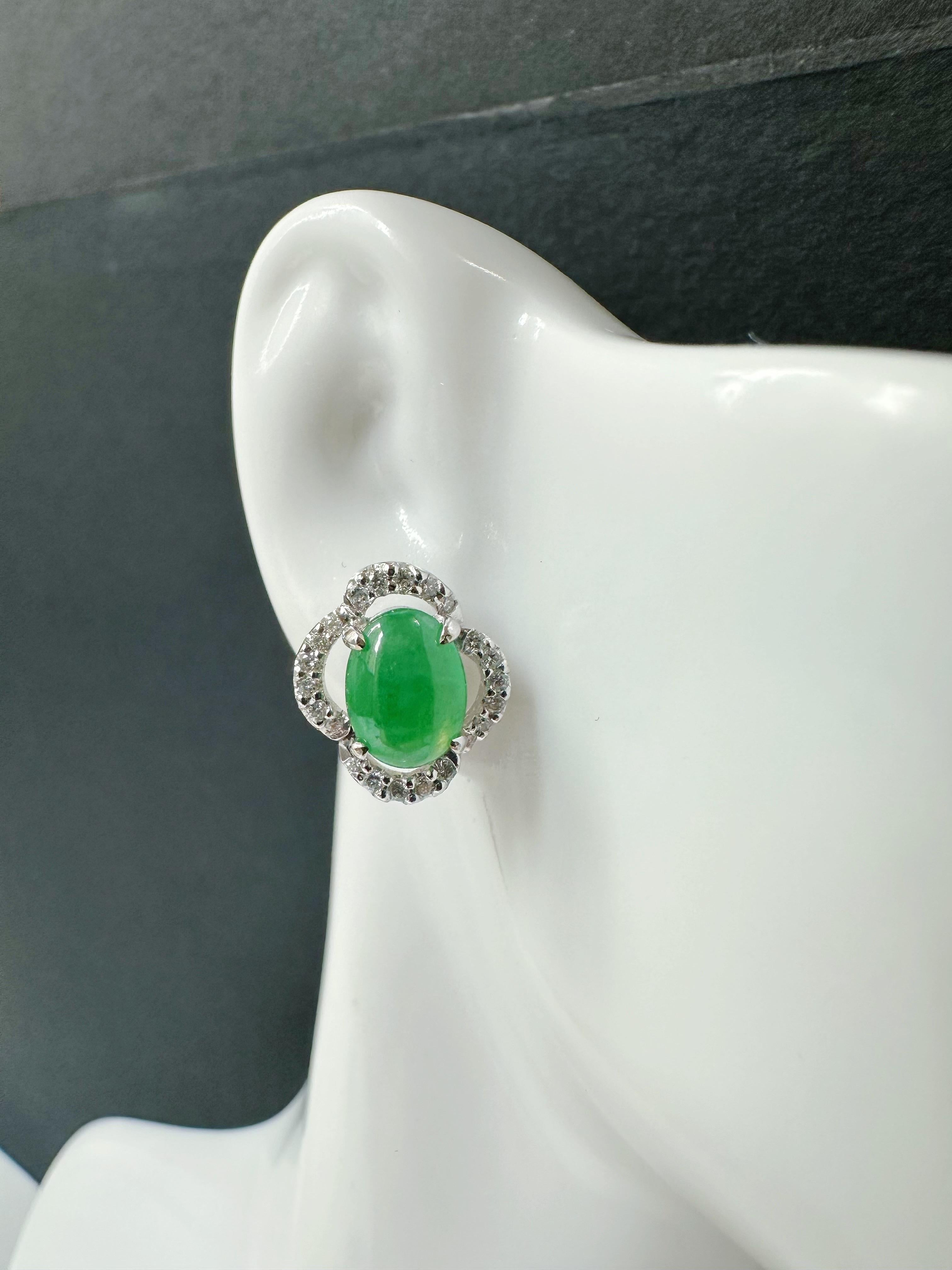 Boucles d'oreilles en Jade Cui Fei vert impérial naturel du Myanmar Clover Leaf Design (feuille de trèfle) en vente 12