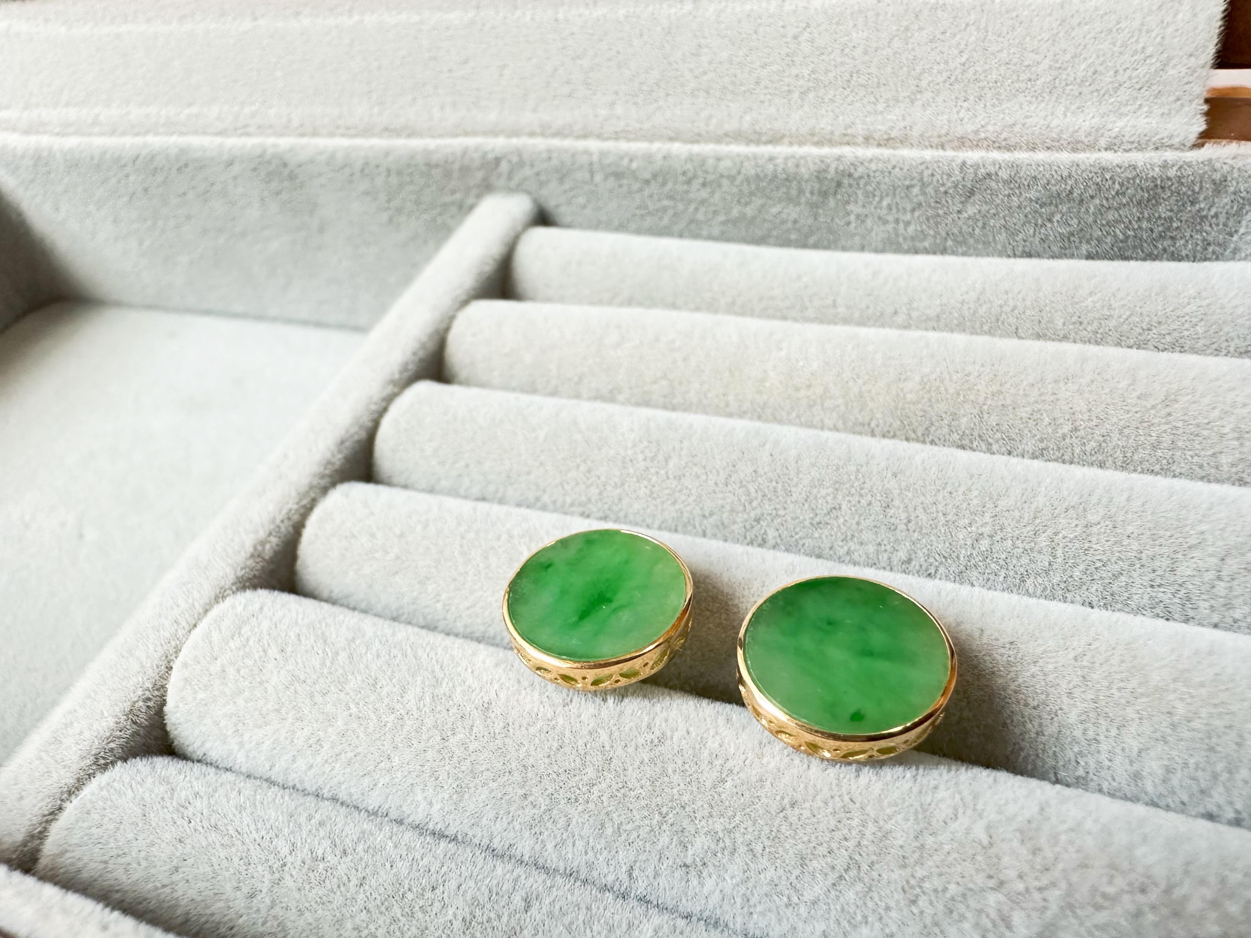 Natural Myanmar Imperial Green Icy Type Round Jadeite Earrings in 18K Gold For Sale 12