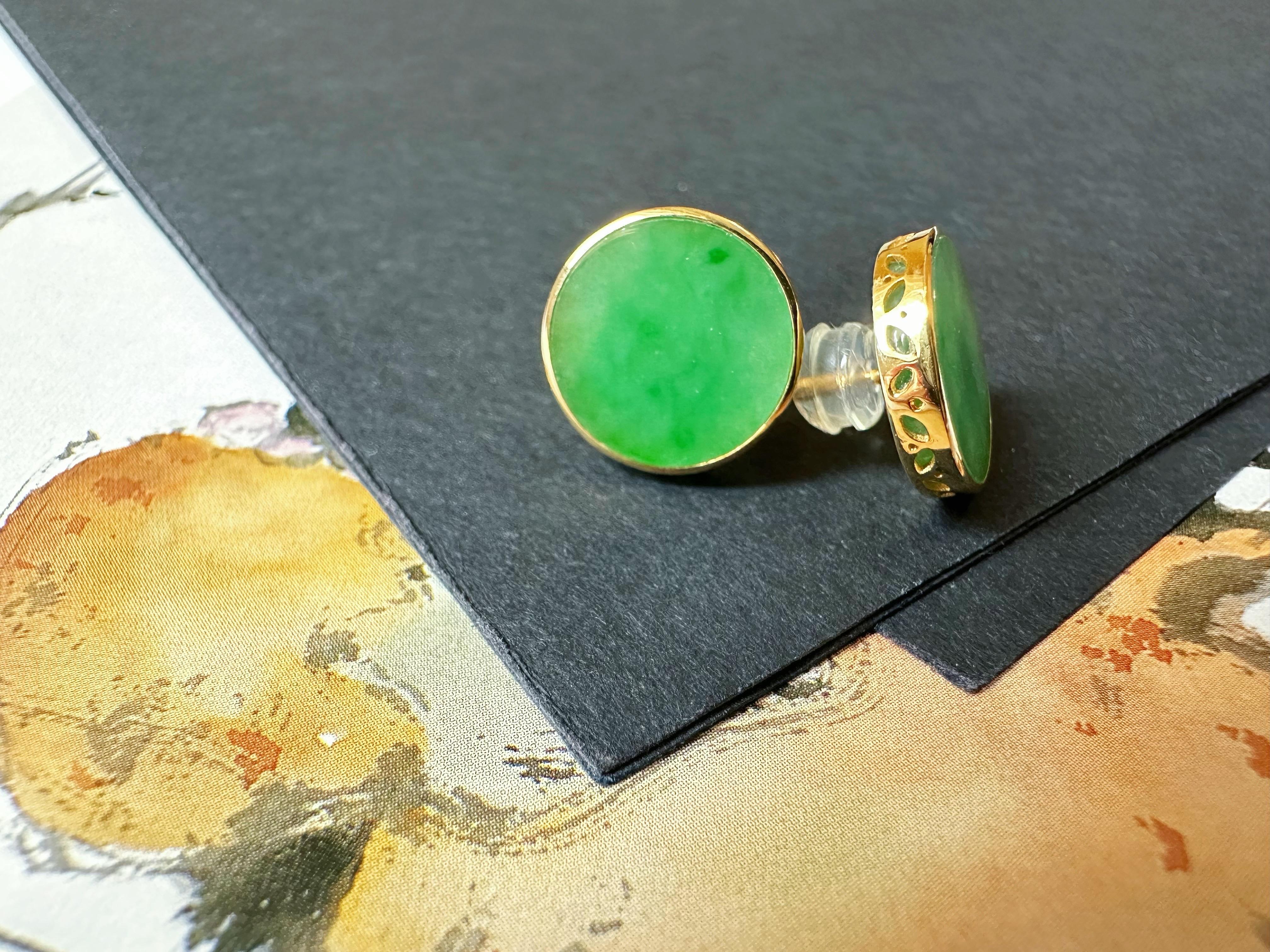Natural Myanmar Imperial Green Icy Type Round Jadeite Earrings in 18K Gold For Sale 2