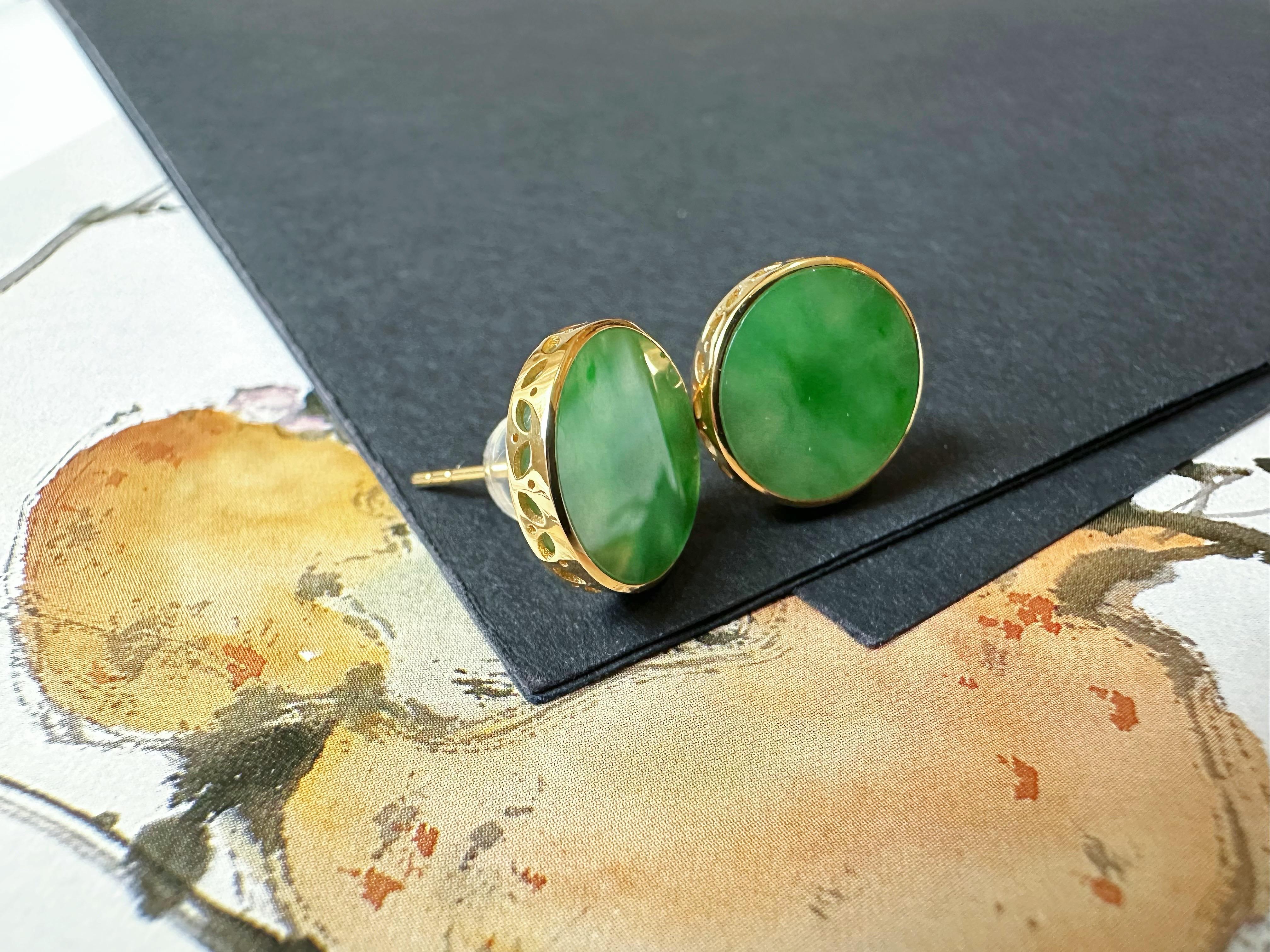 Natural Myanmar Imperial Green Icy Type Round Jadeite Earrings in 18K Gold For Sale 3
