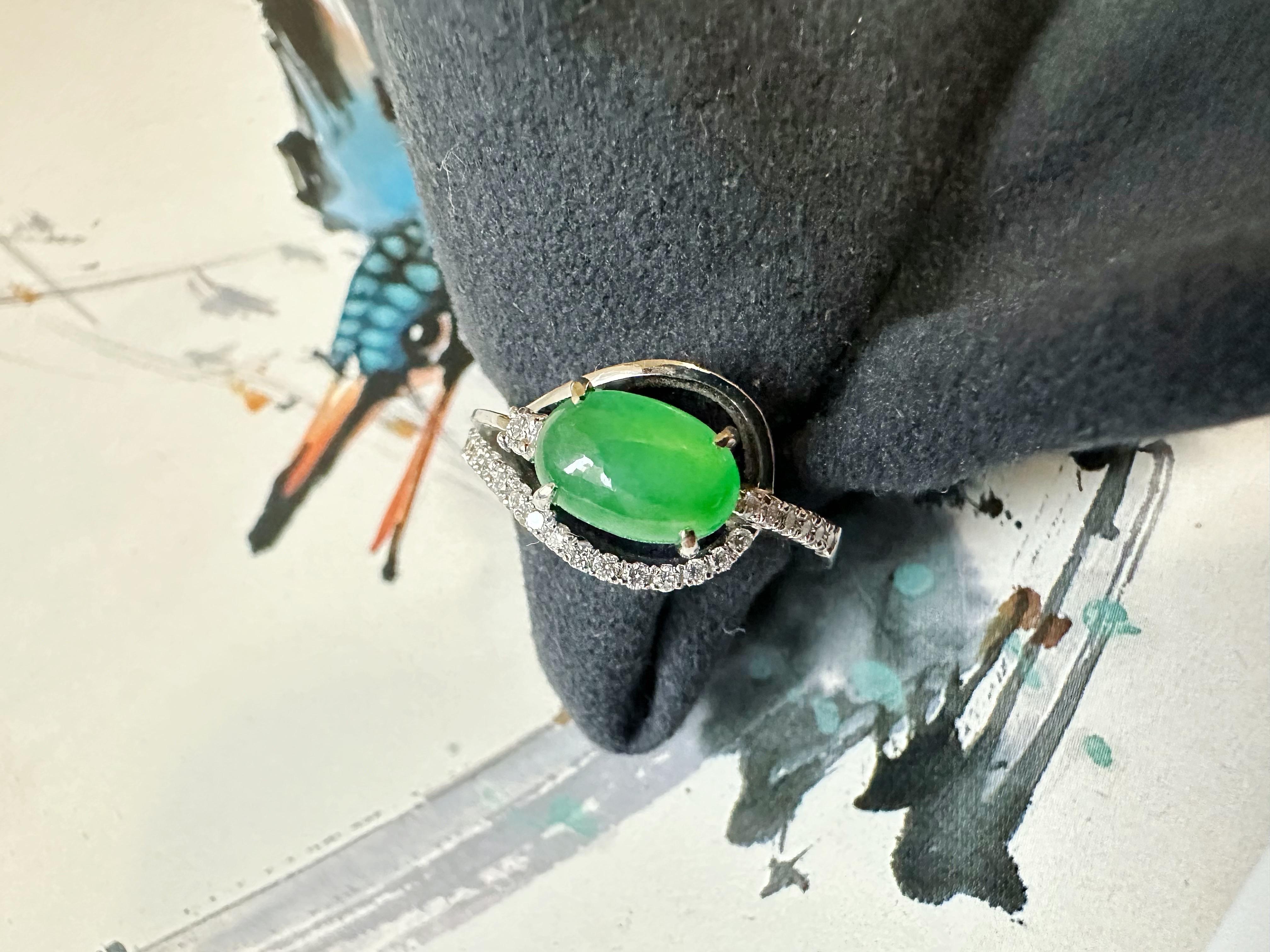 Natural Myanmar Imperial Green Jade Cabochon Ring in 18K White Gold with Diamond For Sale 6