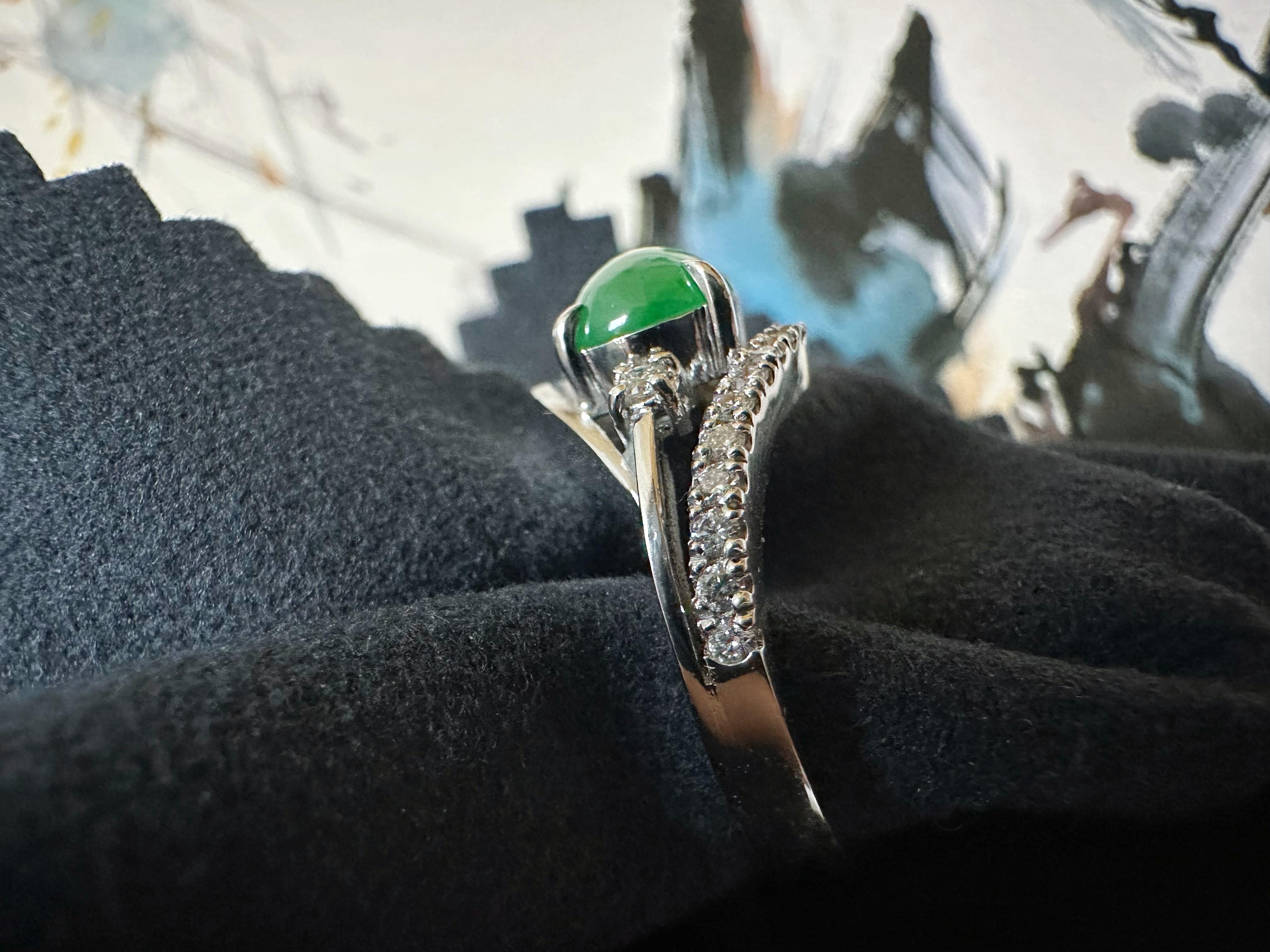 Women's or Men's Natural Myanmar Imperial Green Jade Cabochon Ring in 18K White Gold with Diamond For Sale