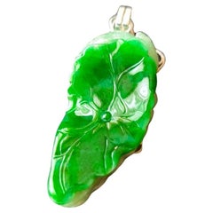 Ciondolo in giada verde Imperial Gold del Myanmar, con oro bianco 18 carati