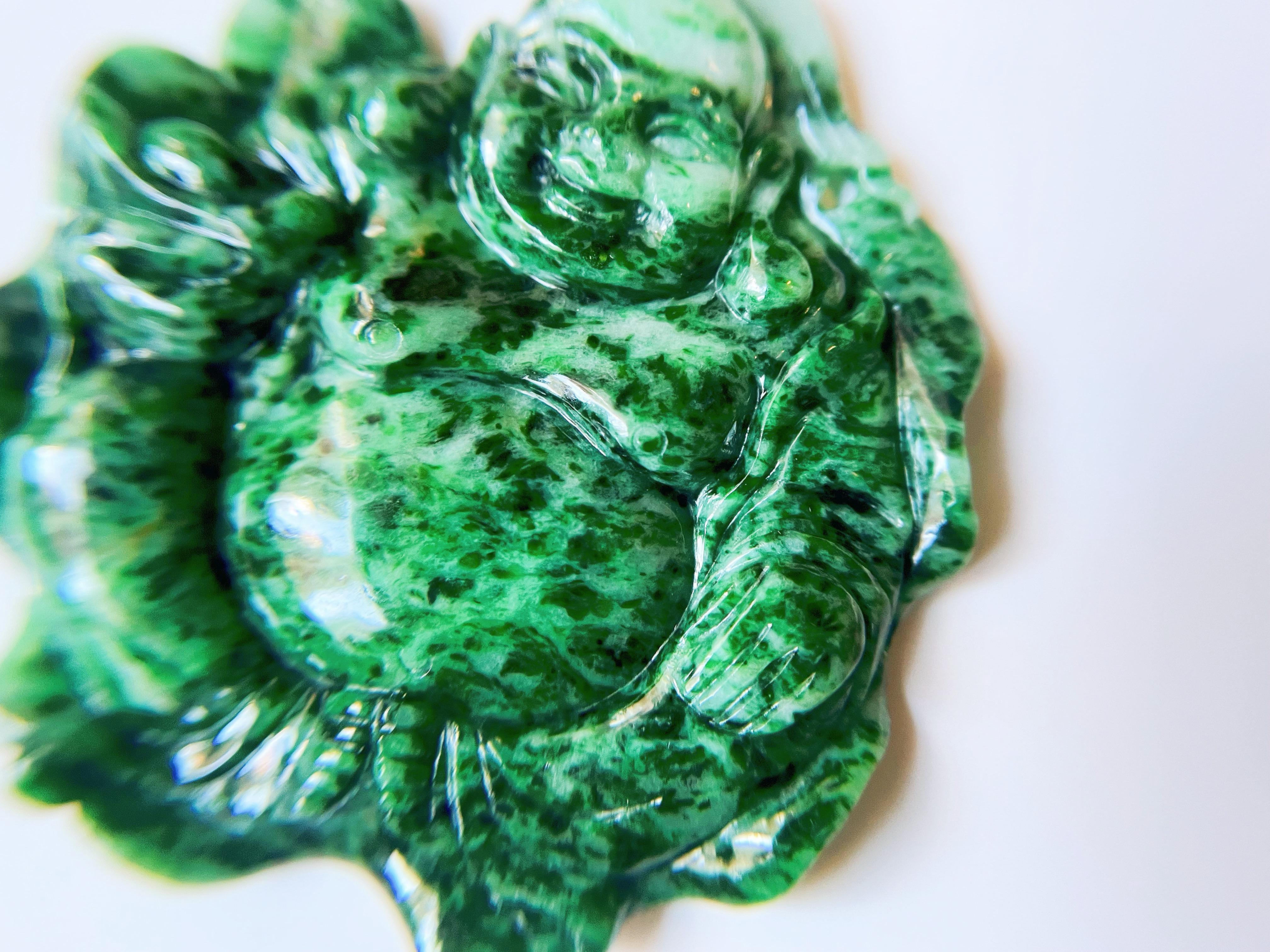 da uomo o donna Giada naturale del Myanmar di colore verde intenso Happy Buddha, ciondolo per la creazione di gioielli in vendita