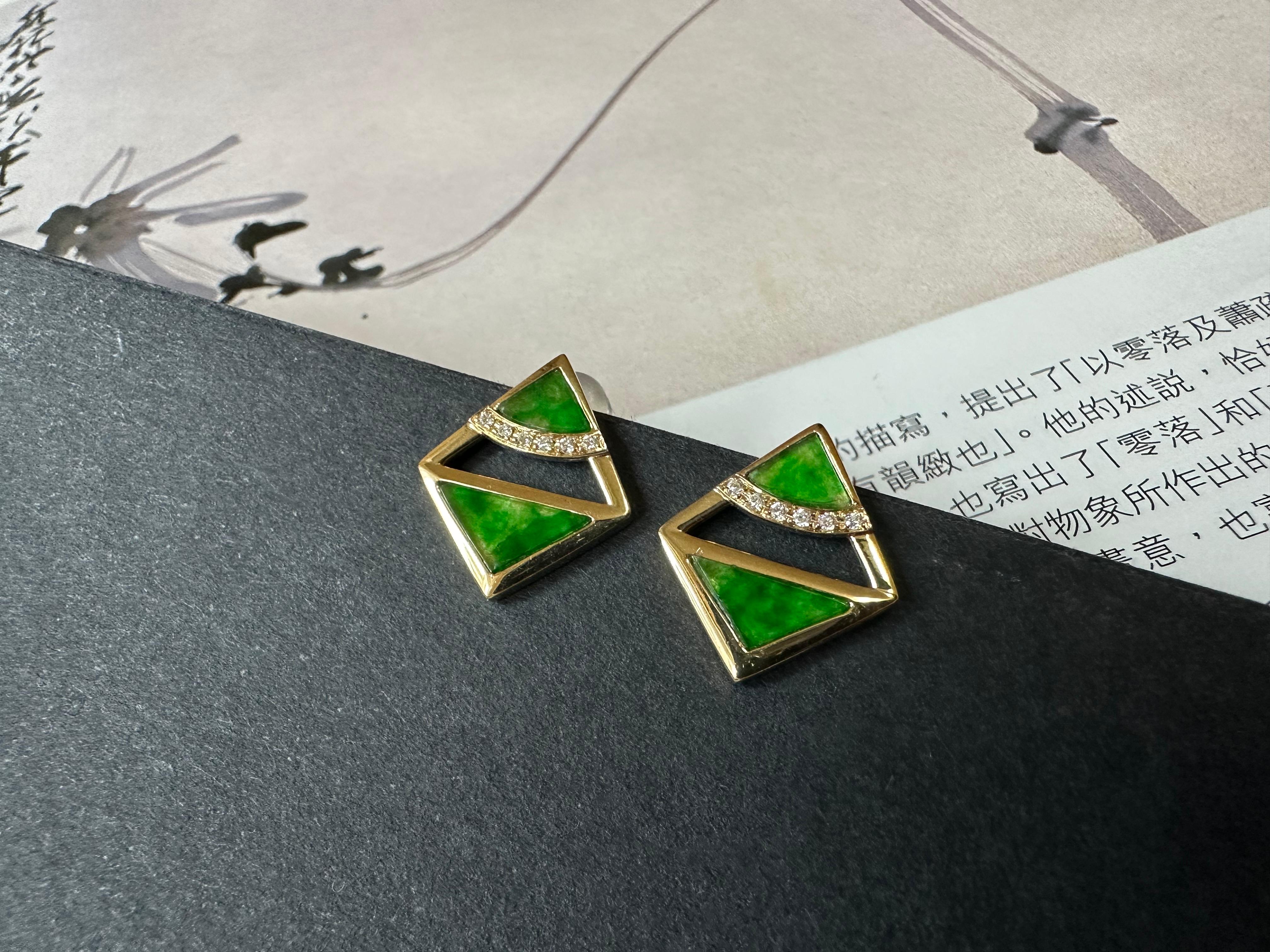Natural Myanmar Iridescent Green Triangle Jade Earrings in 18K Gold and Diamond For Sale 1
