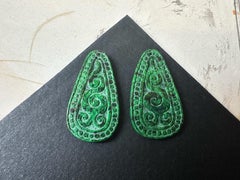 Pietre sfuse di giada naturale del Myanmar Bohp Pear, verde brillante fluorescente