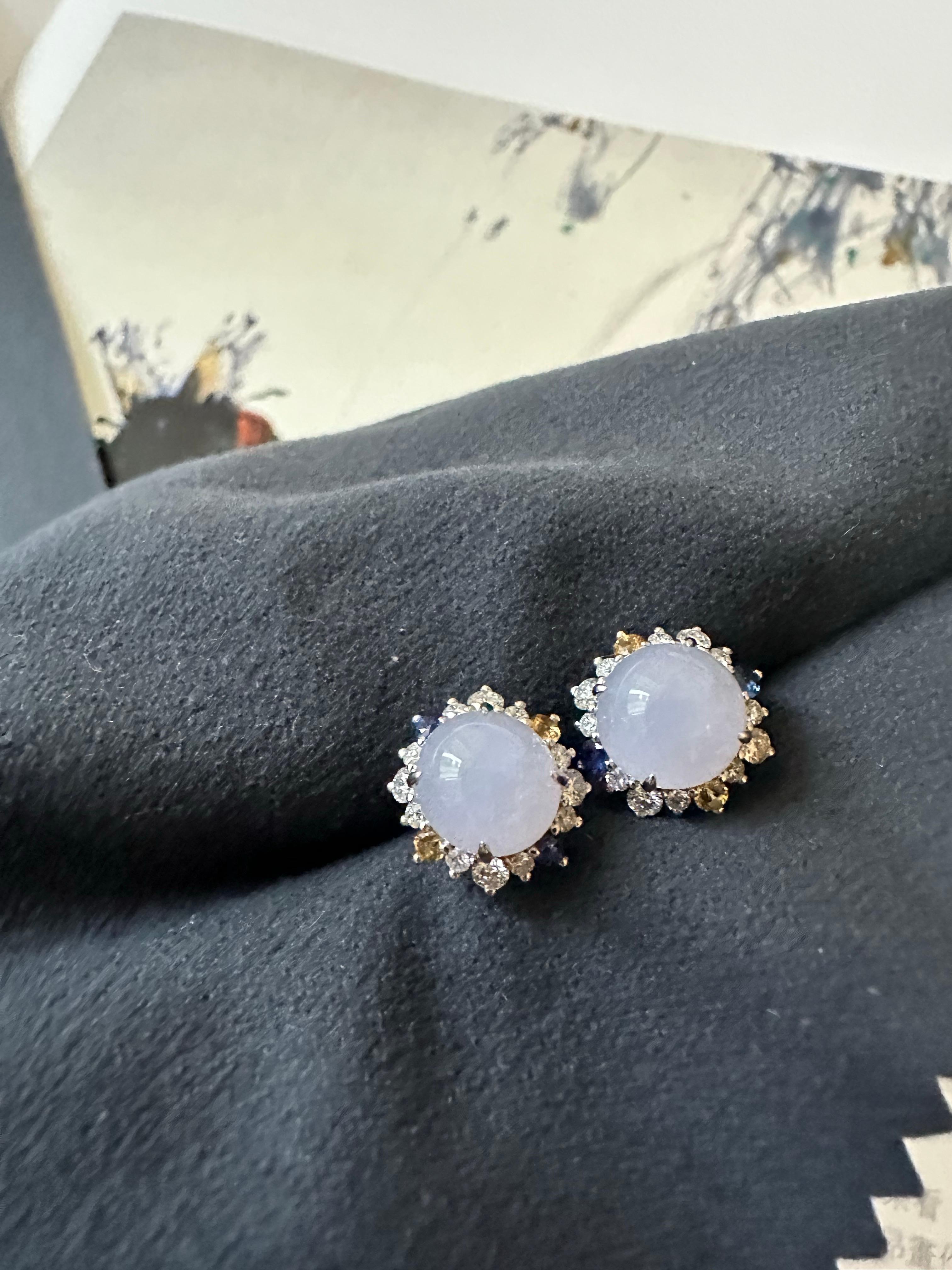 Orecchini di giada ghiacciata lavanda del Myanmar in oro 18K e diamanti in vendita 11