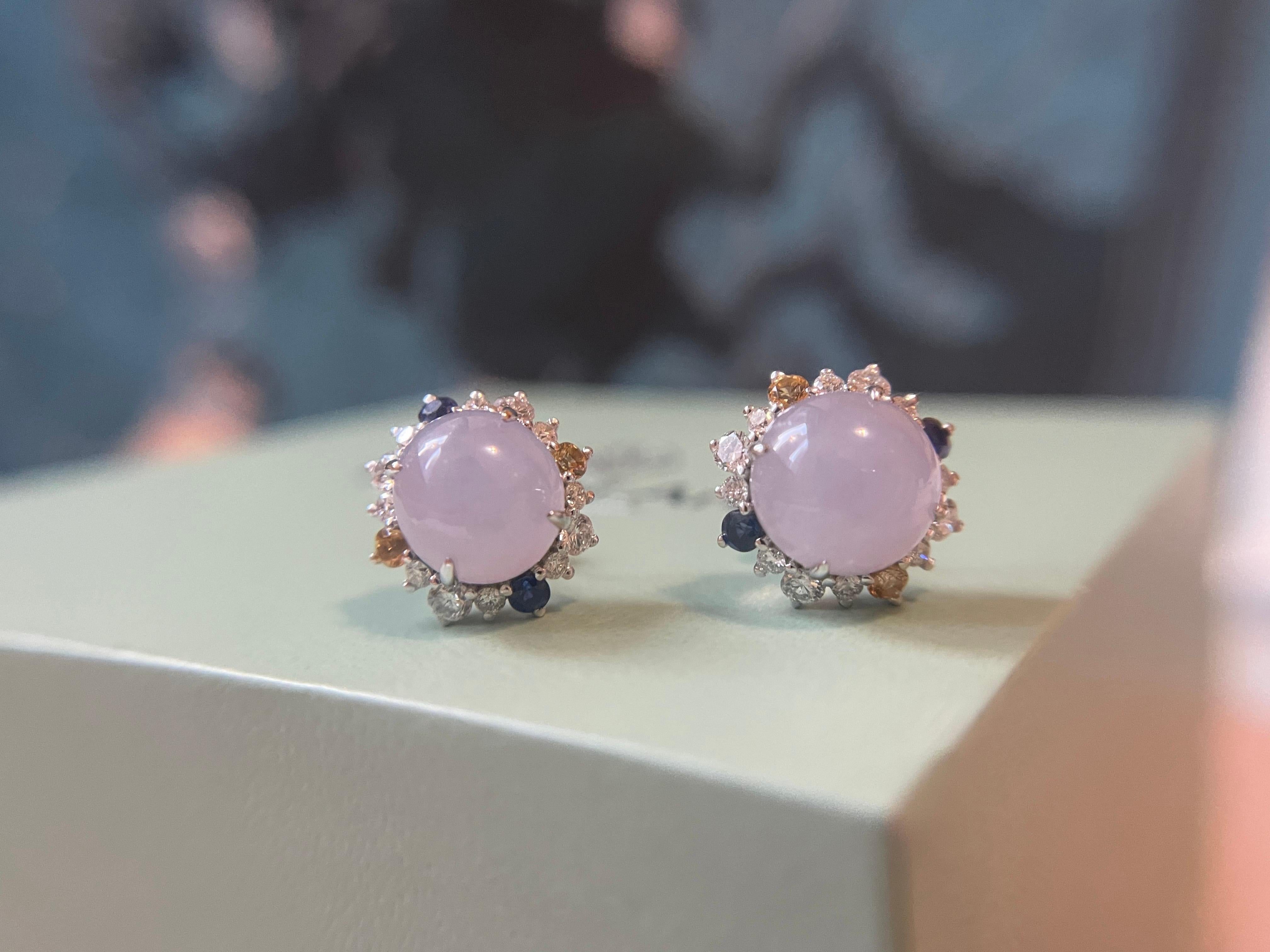 da uomo o donna Orecchini di giada ghiacciata lavanda del Myanmar in oro 18K e diamanti in vendita