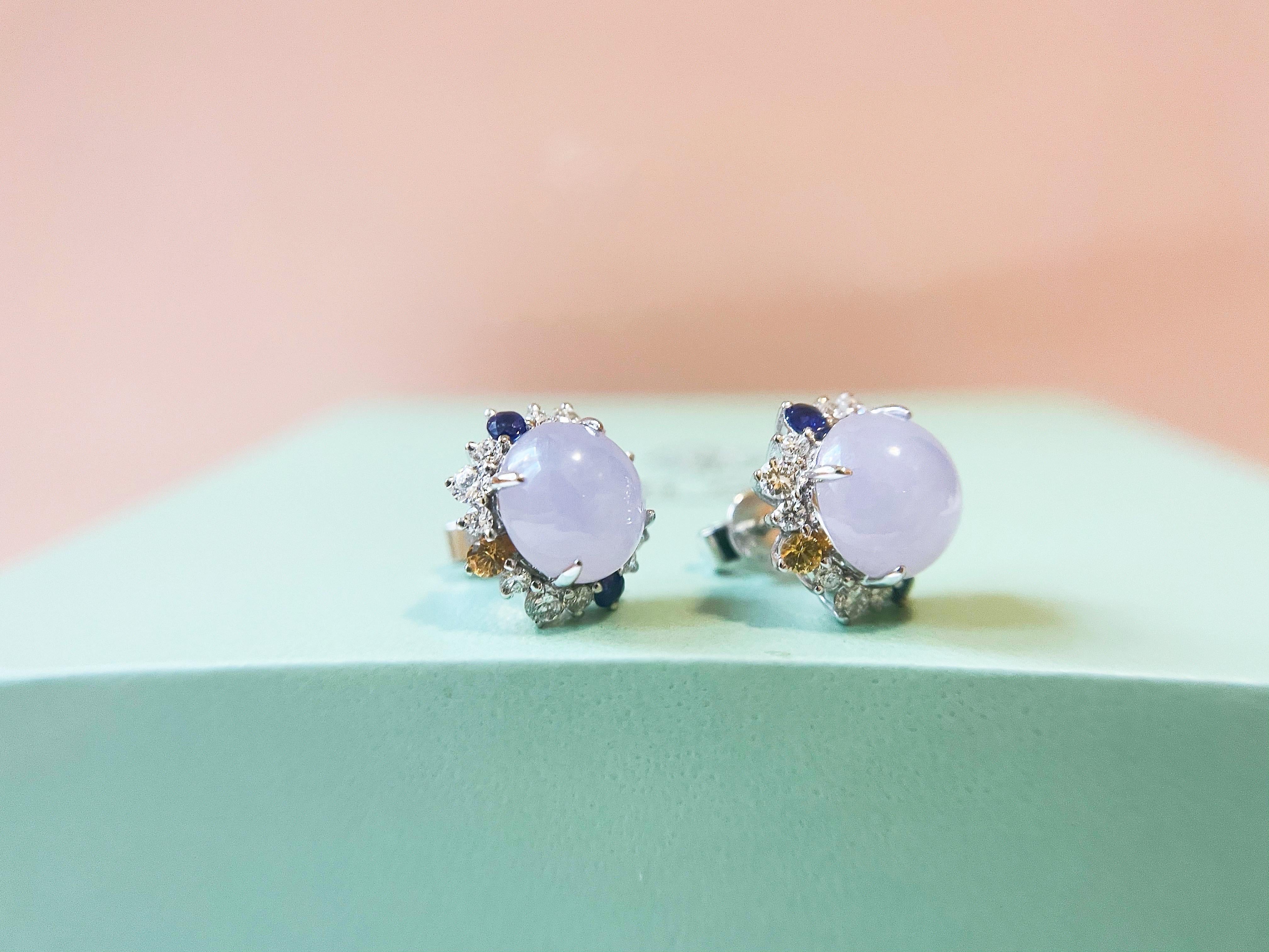 Orecchini di giada ghiacciata lavanda del Myanmar in oro 18K e diamanti in vendita 3