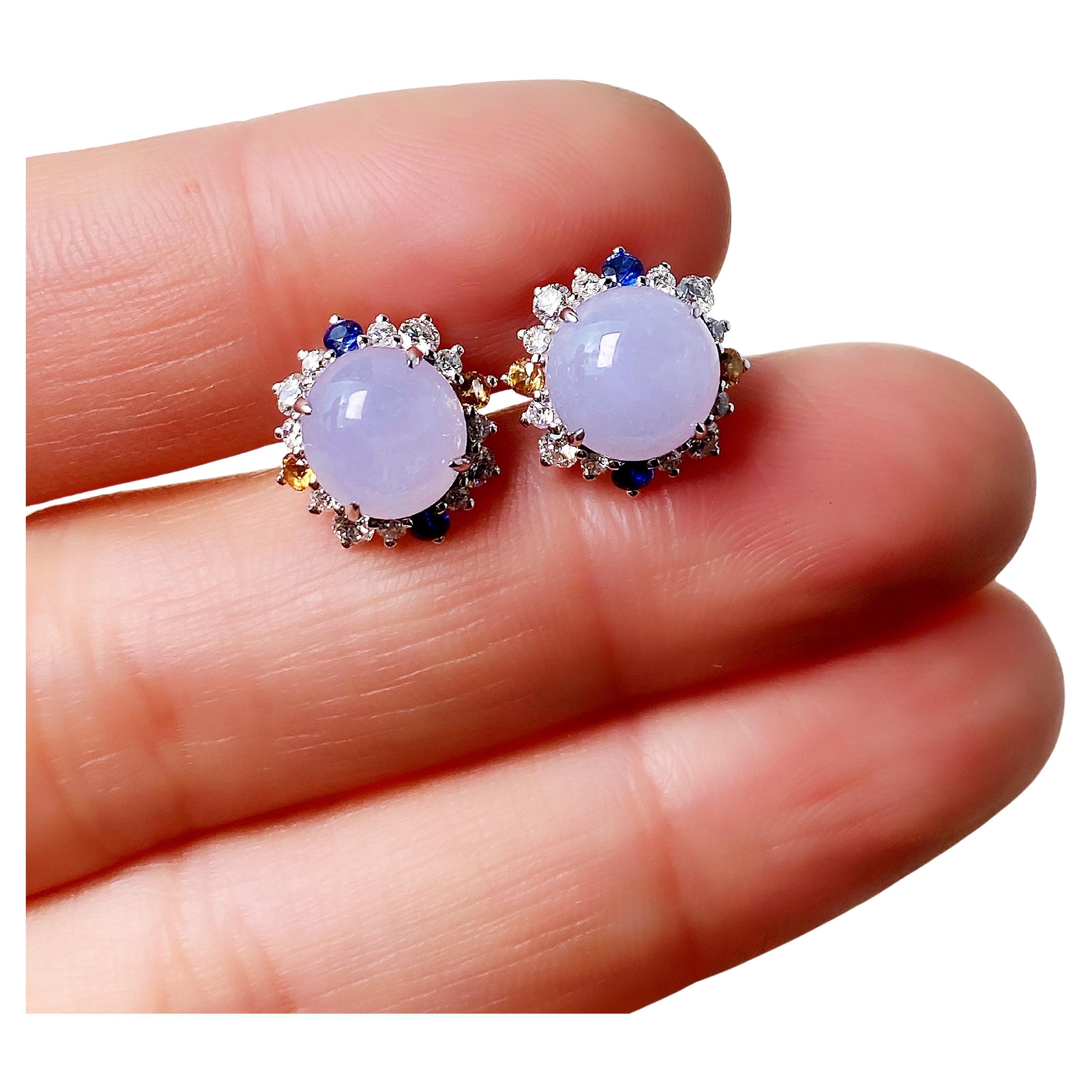 Orecchini di giada ghiacciata lavanda del Myanmar in oro 18K e diamanti in vendita