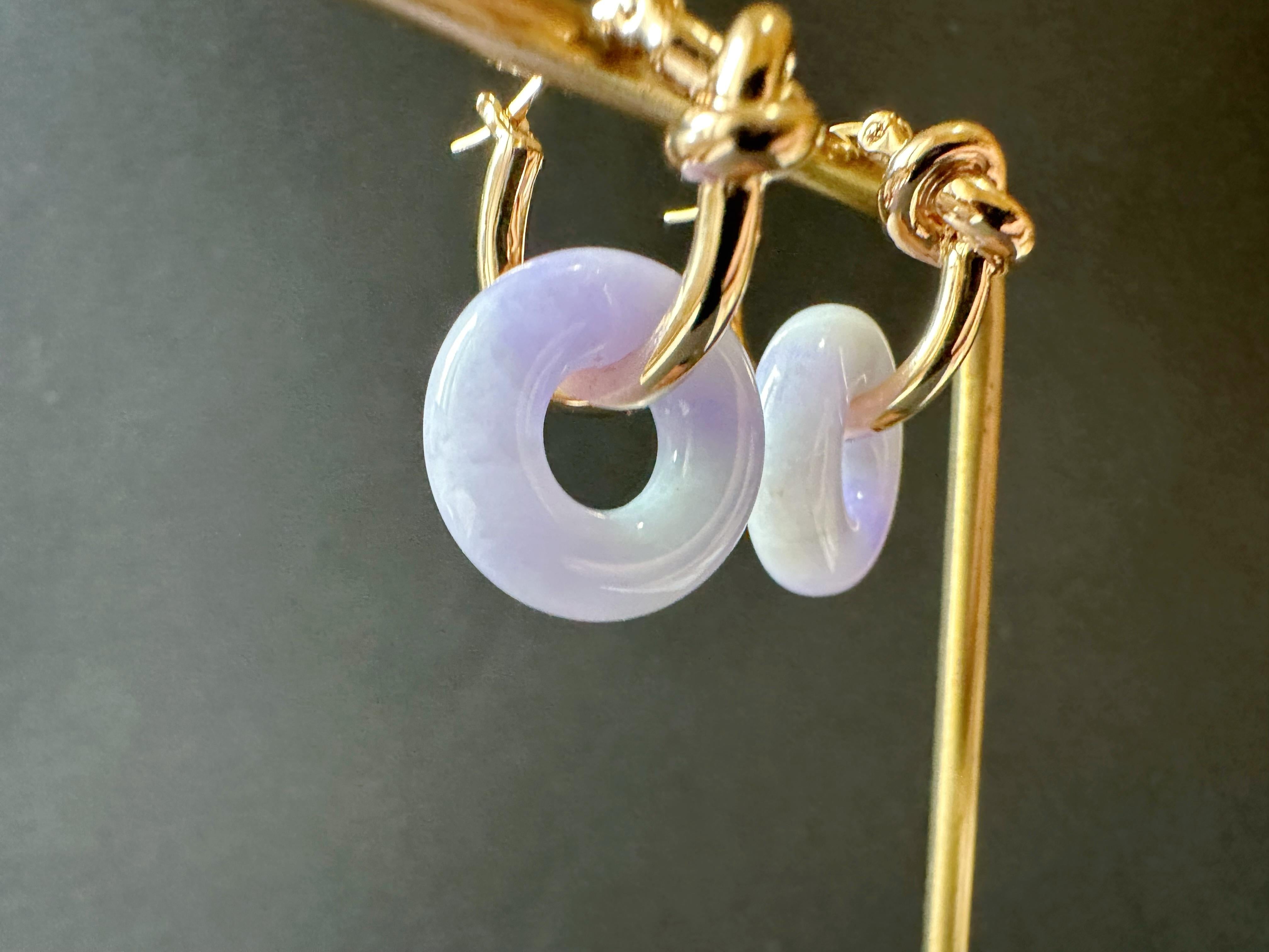 Natürliche Myanmar Lavendel Jade Donut 18K Gold Schleifen-Ohrringe, zwei Arten zu tragen (Rundschliff)