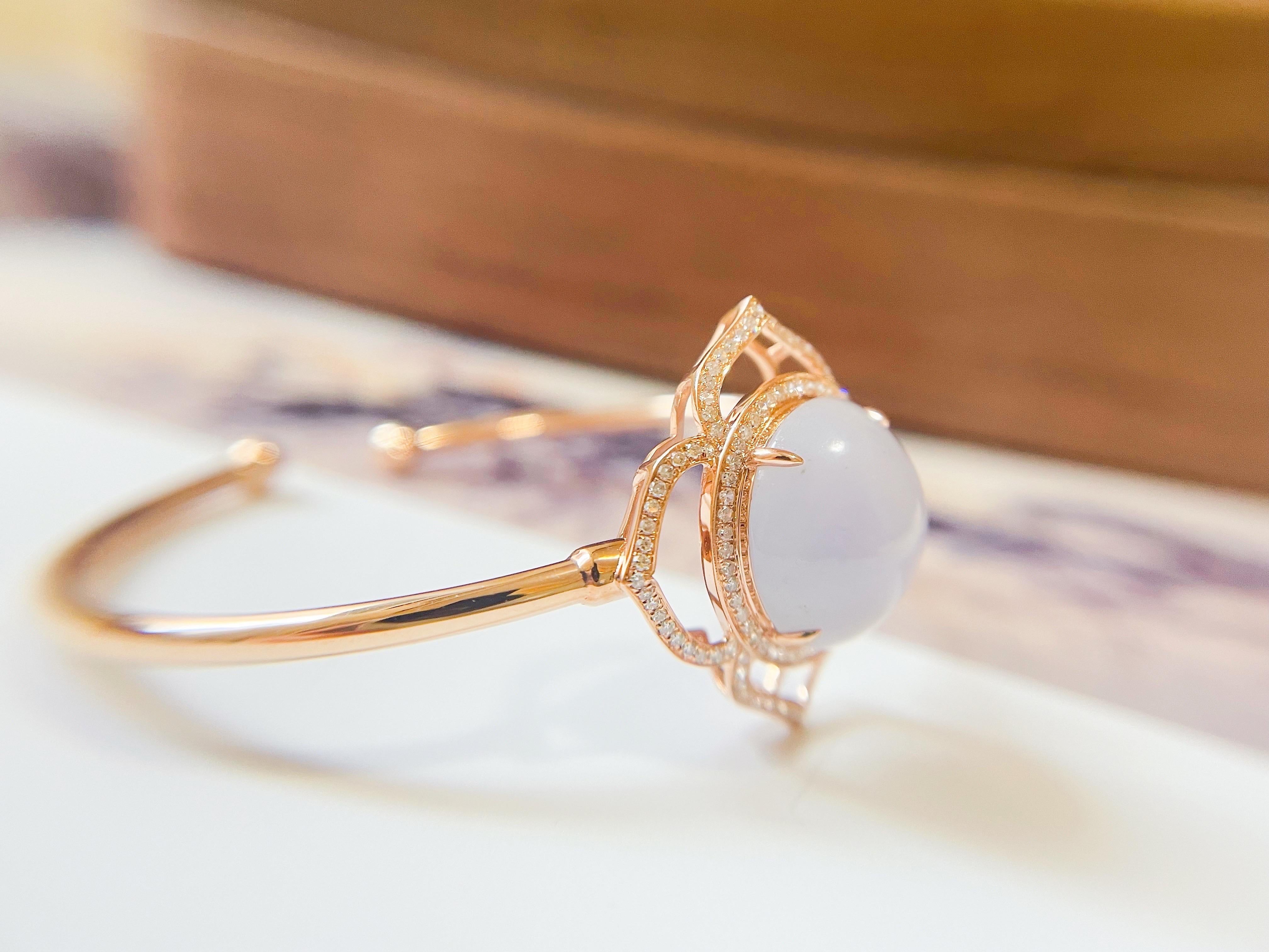 Natural Myanmar Lavender Jadeite Cabochon Bracelet in 18K Rose Gold & Diamond For Sale 3
