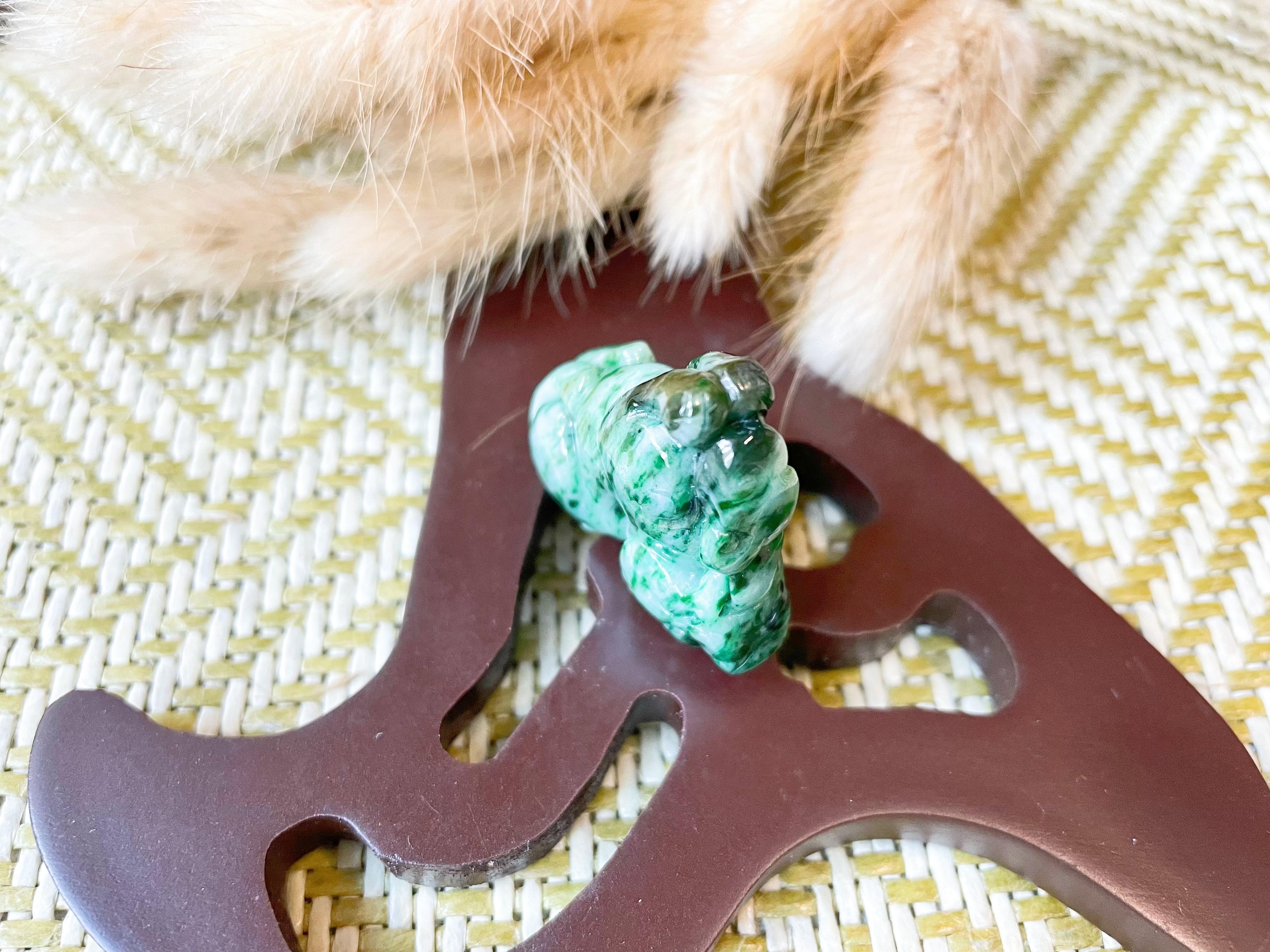 Natural Myanmar PiXiu Green Jade Loose Stone Pendant - Luck and prosperity For Sale 1