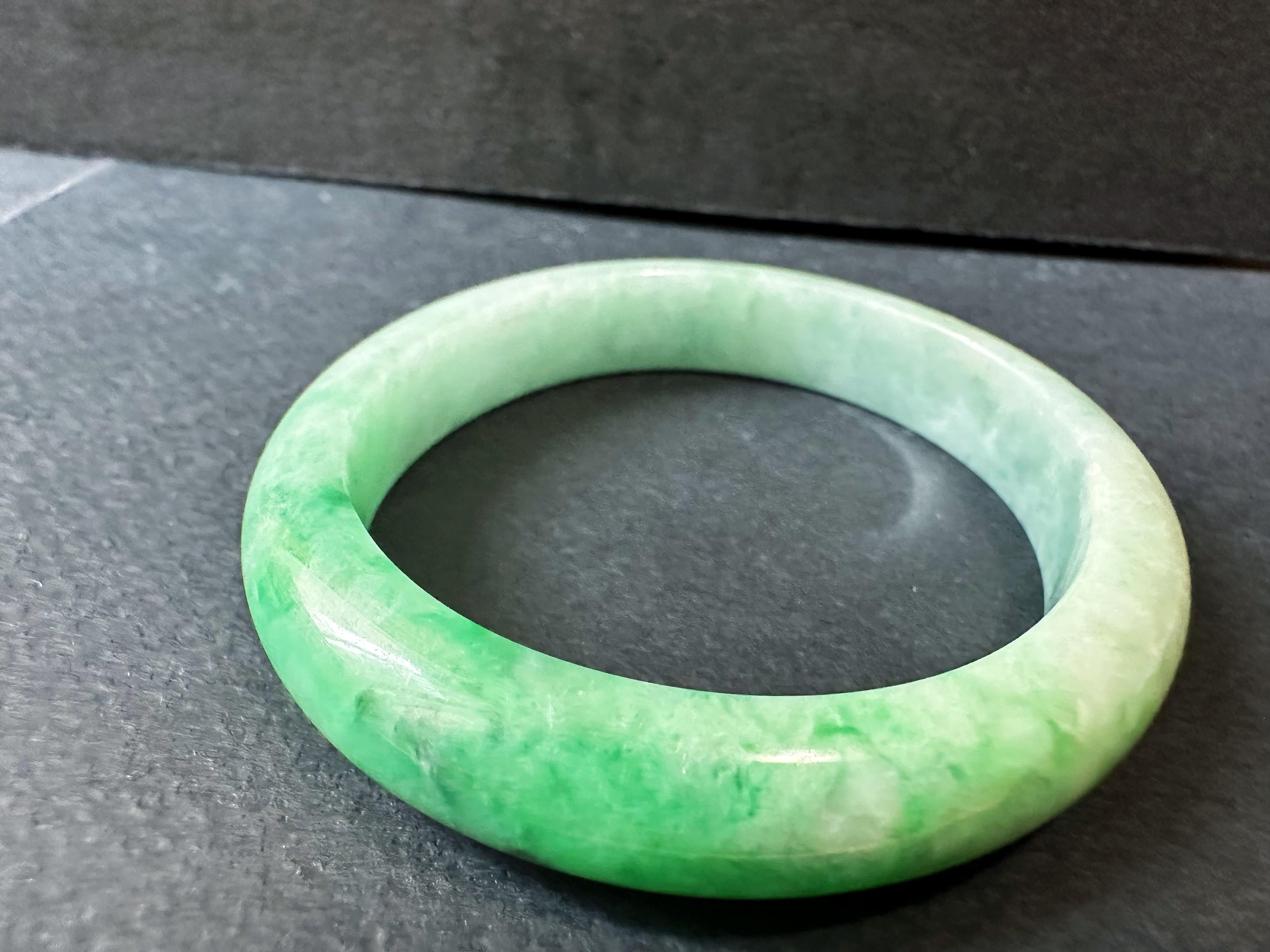 Natural Myanmar Vivid Apple Green Oval Shape Jade Bangle Bracelet For Sale 6