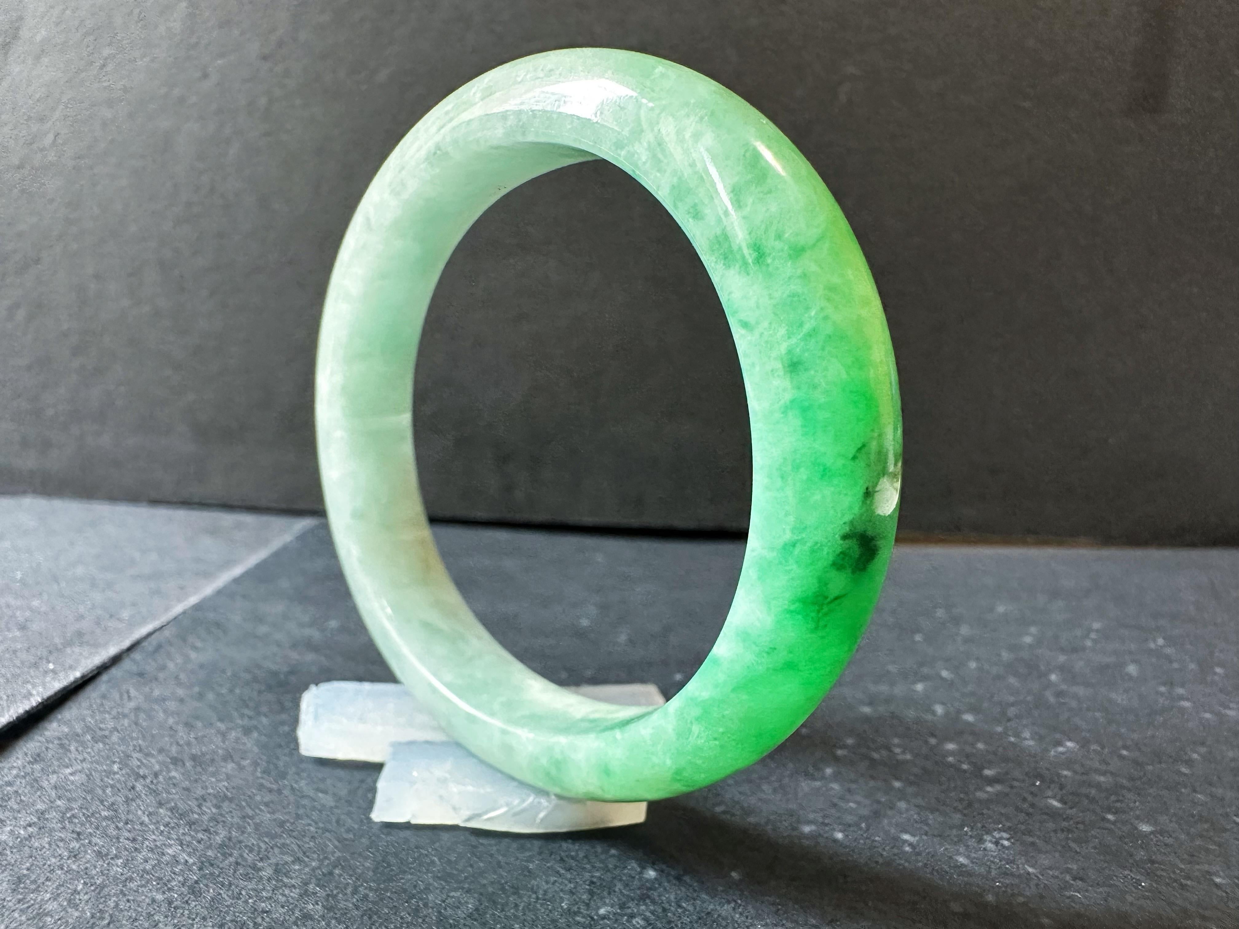 Natural Myanmar Vivid Apple Green Oval Shape Jade Bangle Bracelet For Sale 9