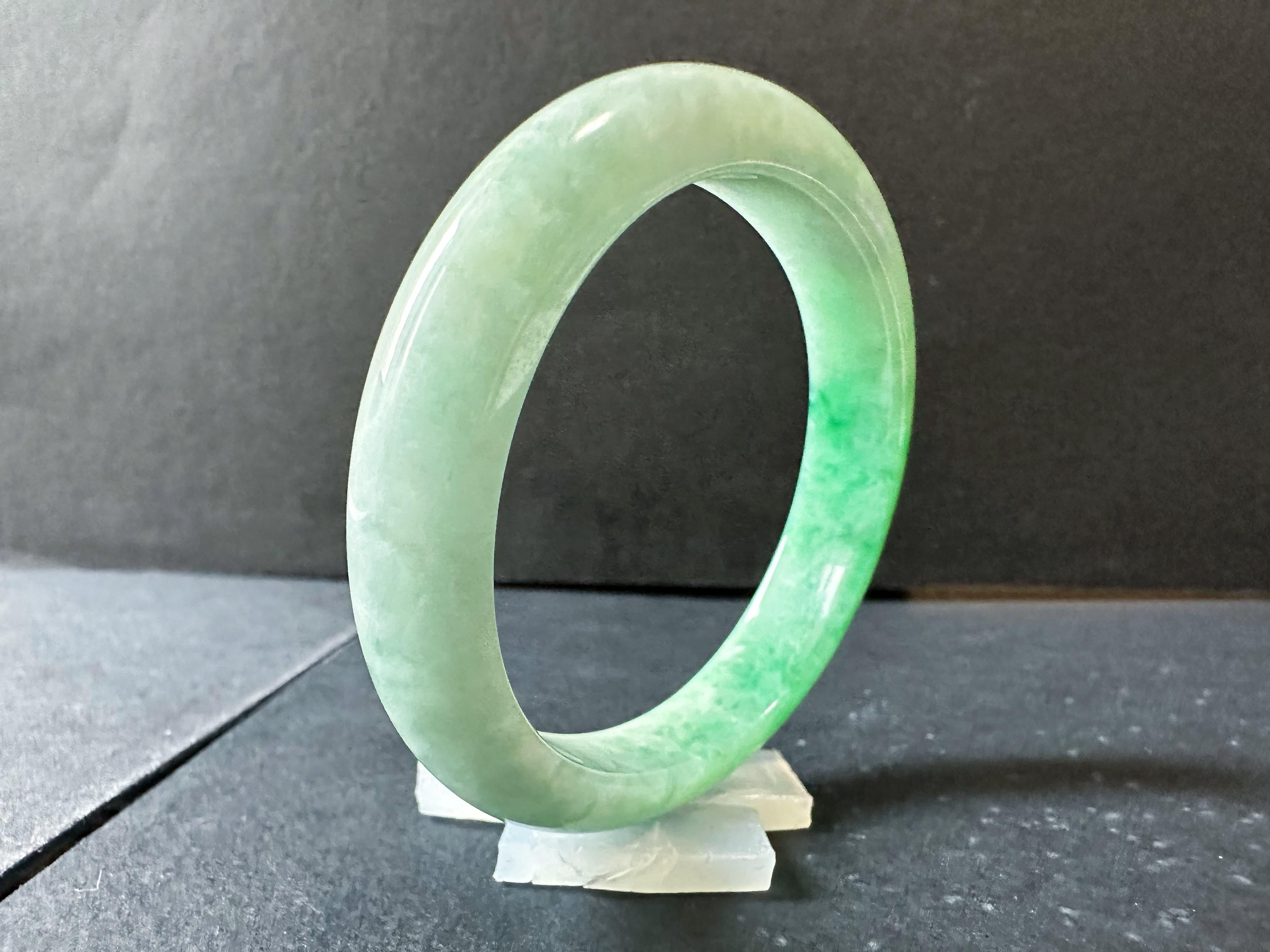 Natural Myanmar Vivid Apple Green Oval Shape Jade Bangle Bracelet For Sale 10