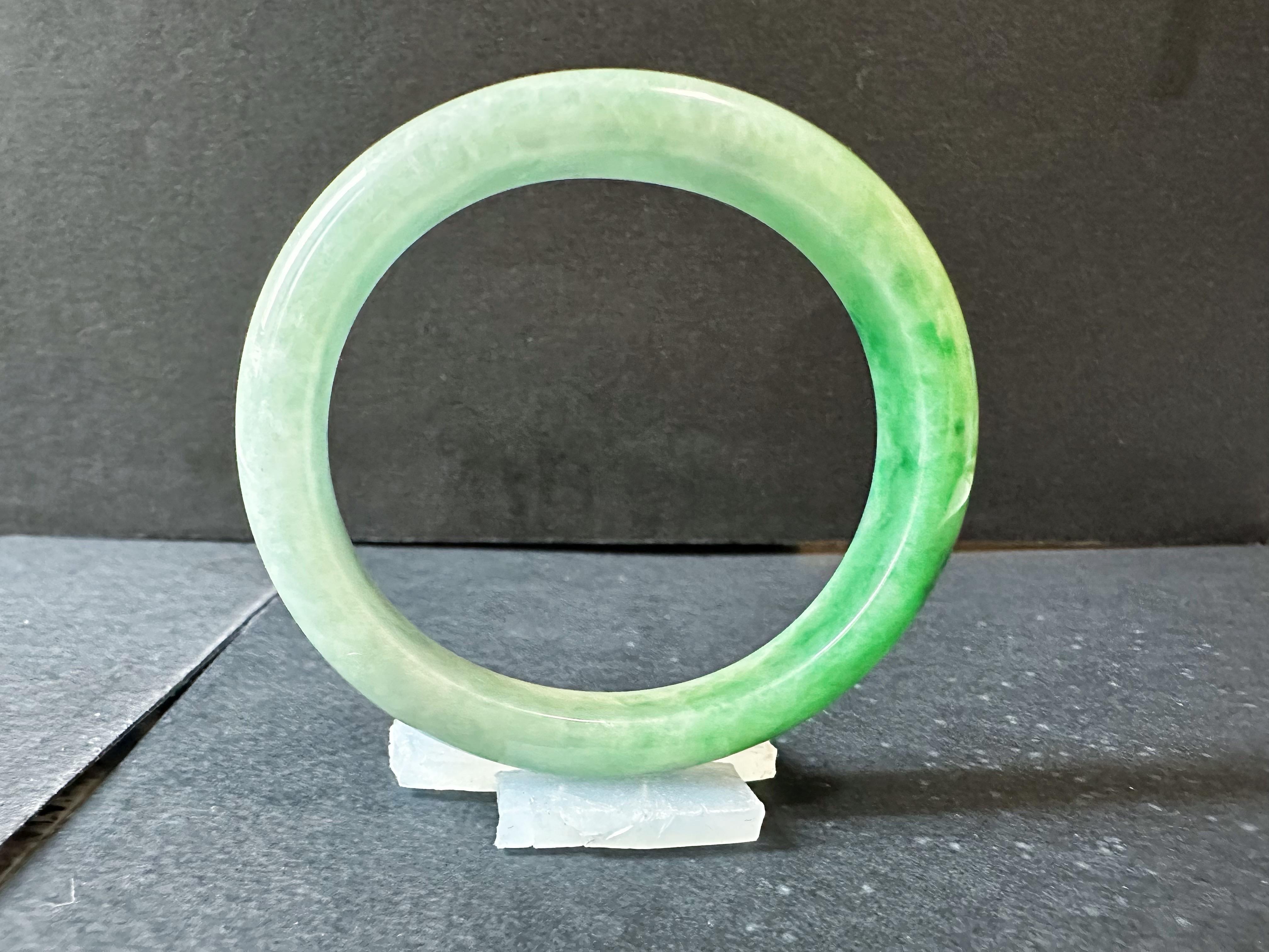 Natural Myanmar Vivid Apple Green Oval Shape Jade Bangle Bracelet For Sale 12